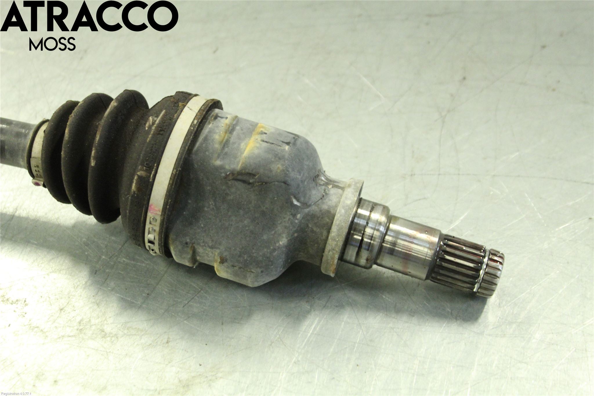 Toyota YARIS XP130 12-14 Drivaxel Fram Höger