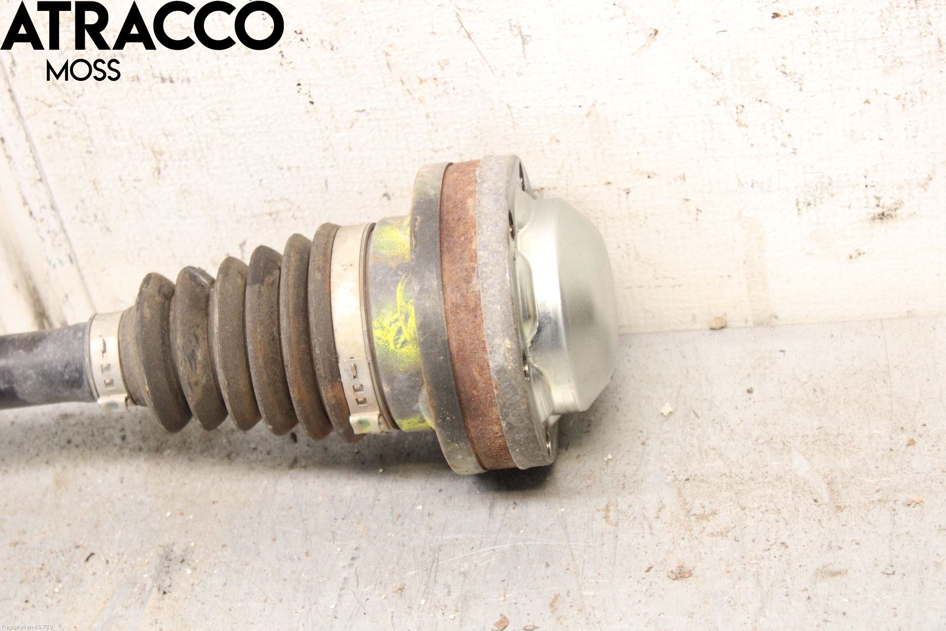 Volkswagen VW TRANSP/CARAVELLE (T5) 04-15 Drivaxel Fram Vänster