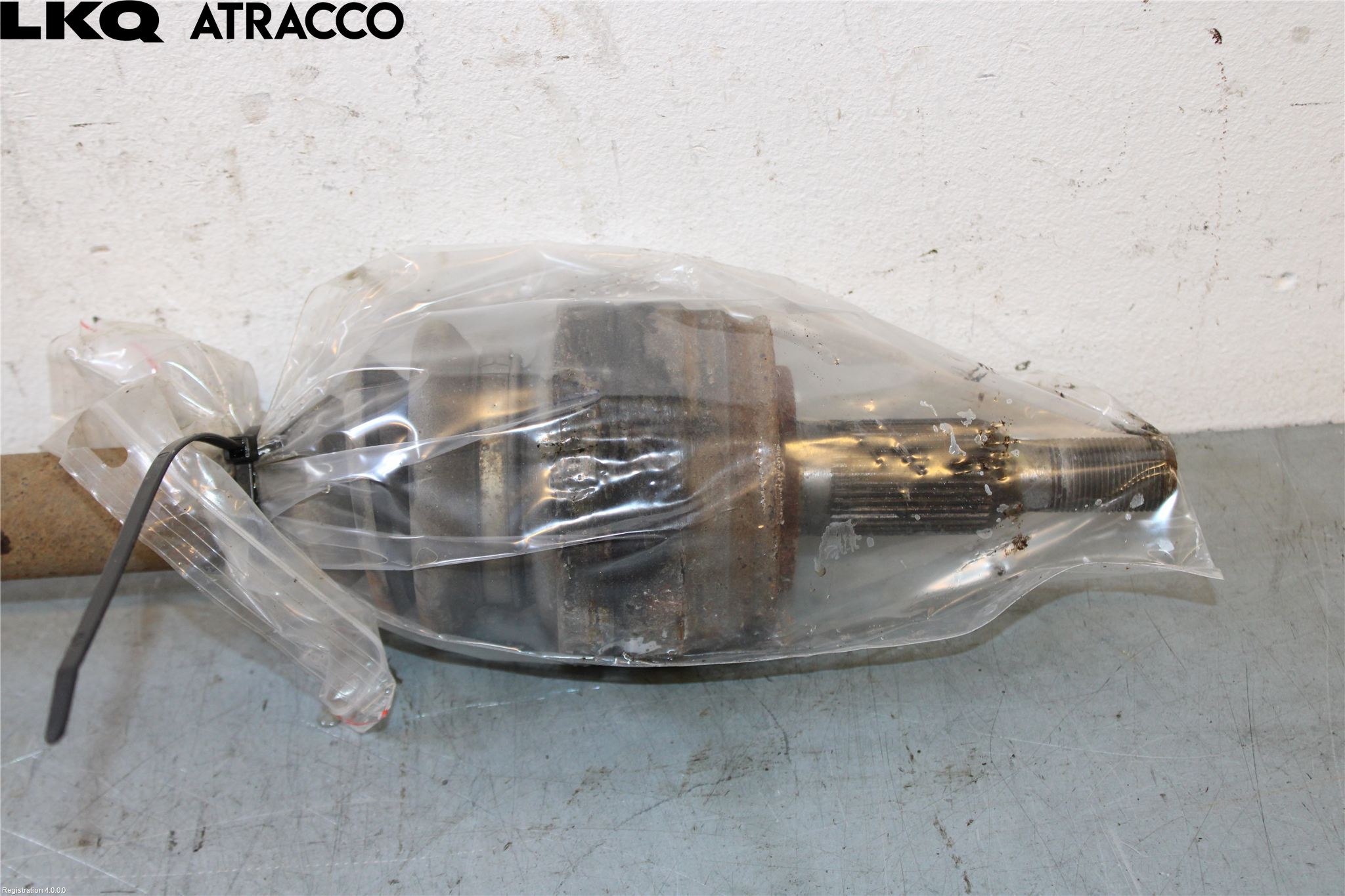 Volkswagen VW TRANSP/CARAVELLE (T5) 04-15 Drivaxel Bak Vänster