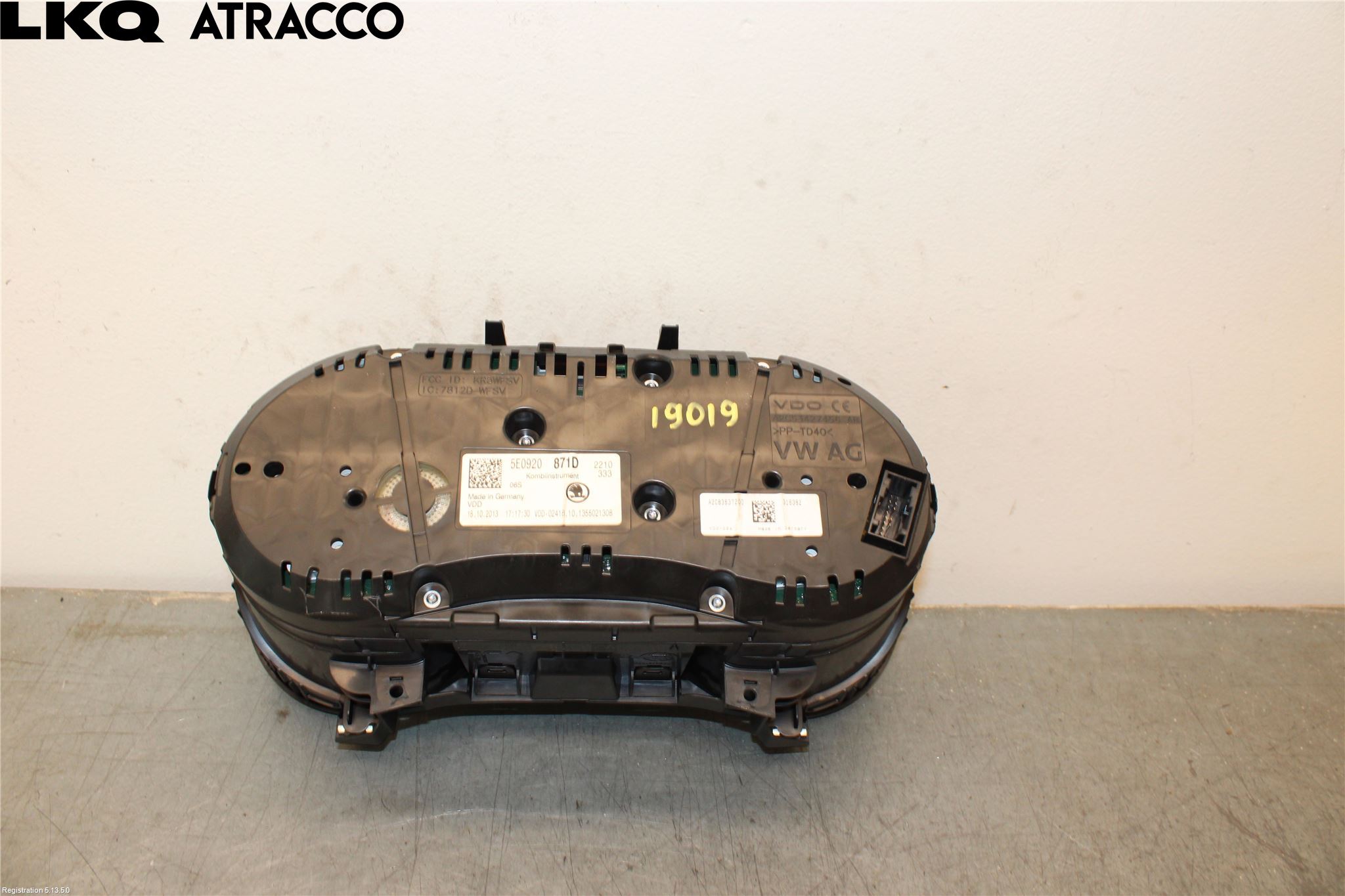 Skoda OCTAVIA (5E) 13-20 Instrument Hast
