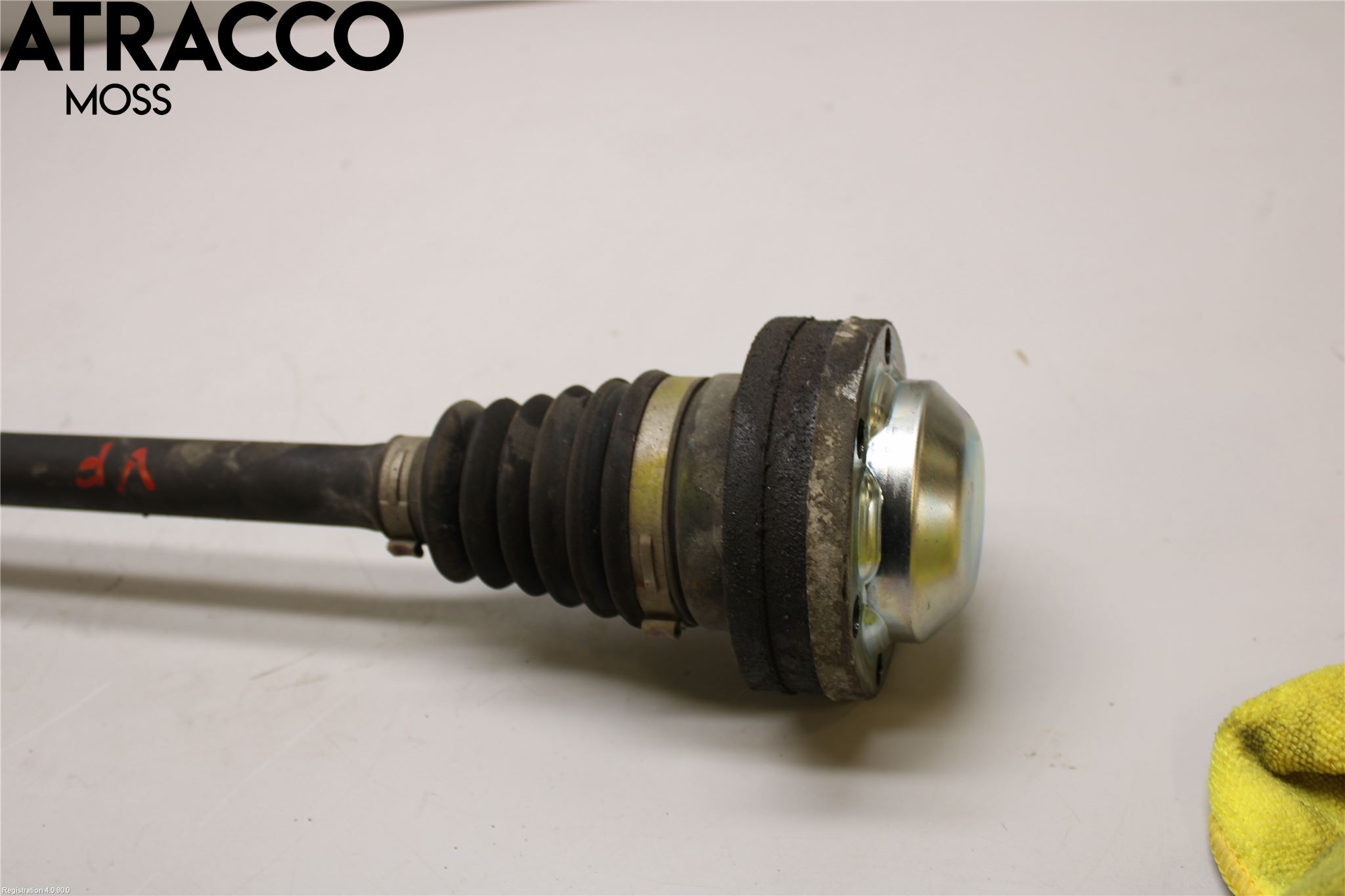Volkswagen VW TRANSP/CARAVELLE (T5) 04-15 Drivaxel Fram Vänster