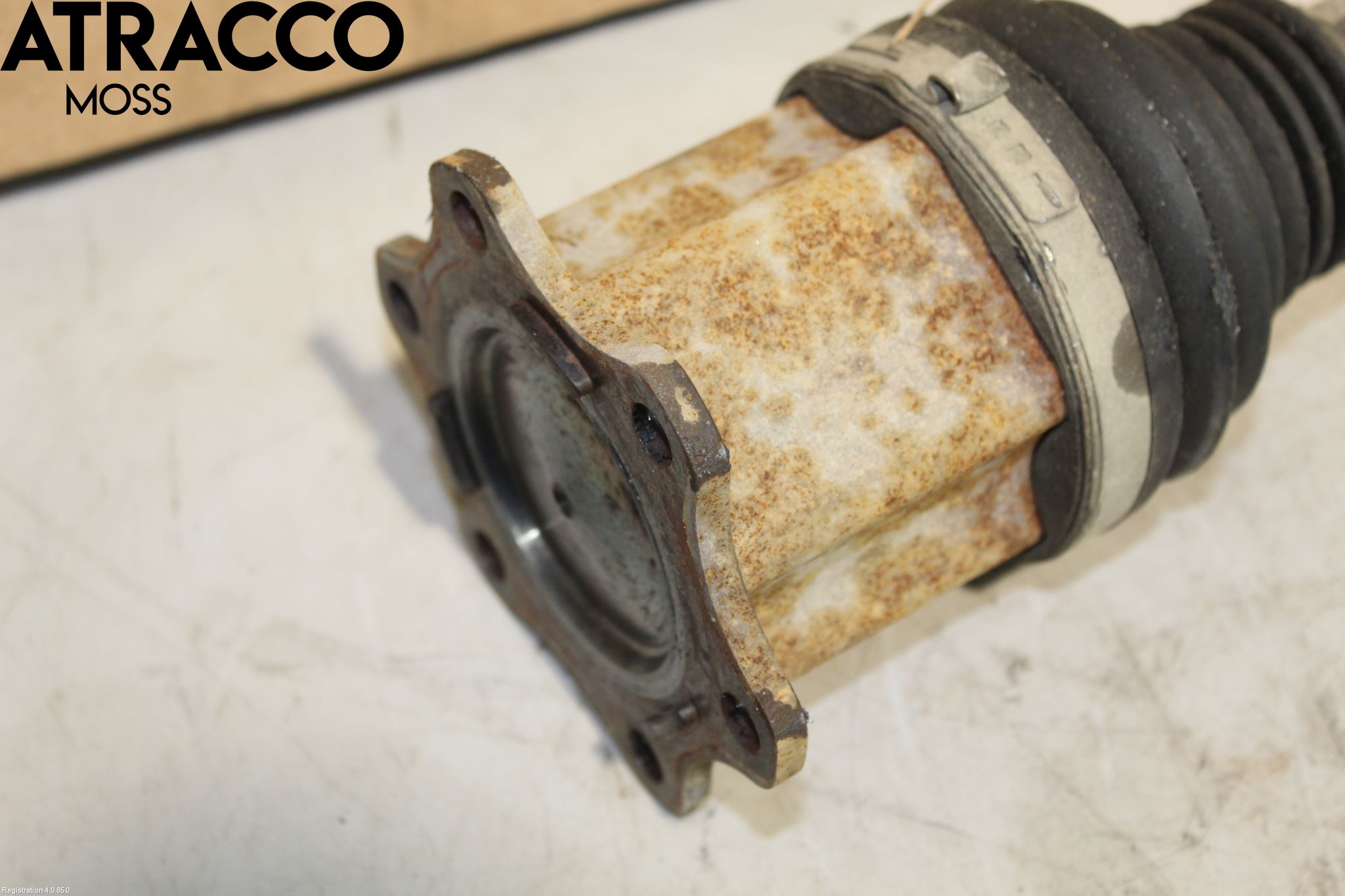 Skoda SUPERB 09-15 Drivaxel Fram Vänster