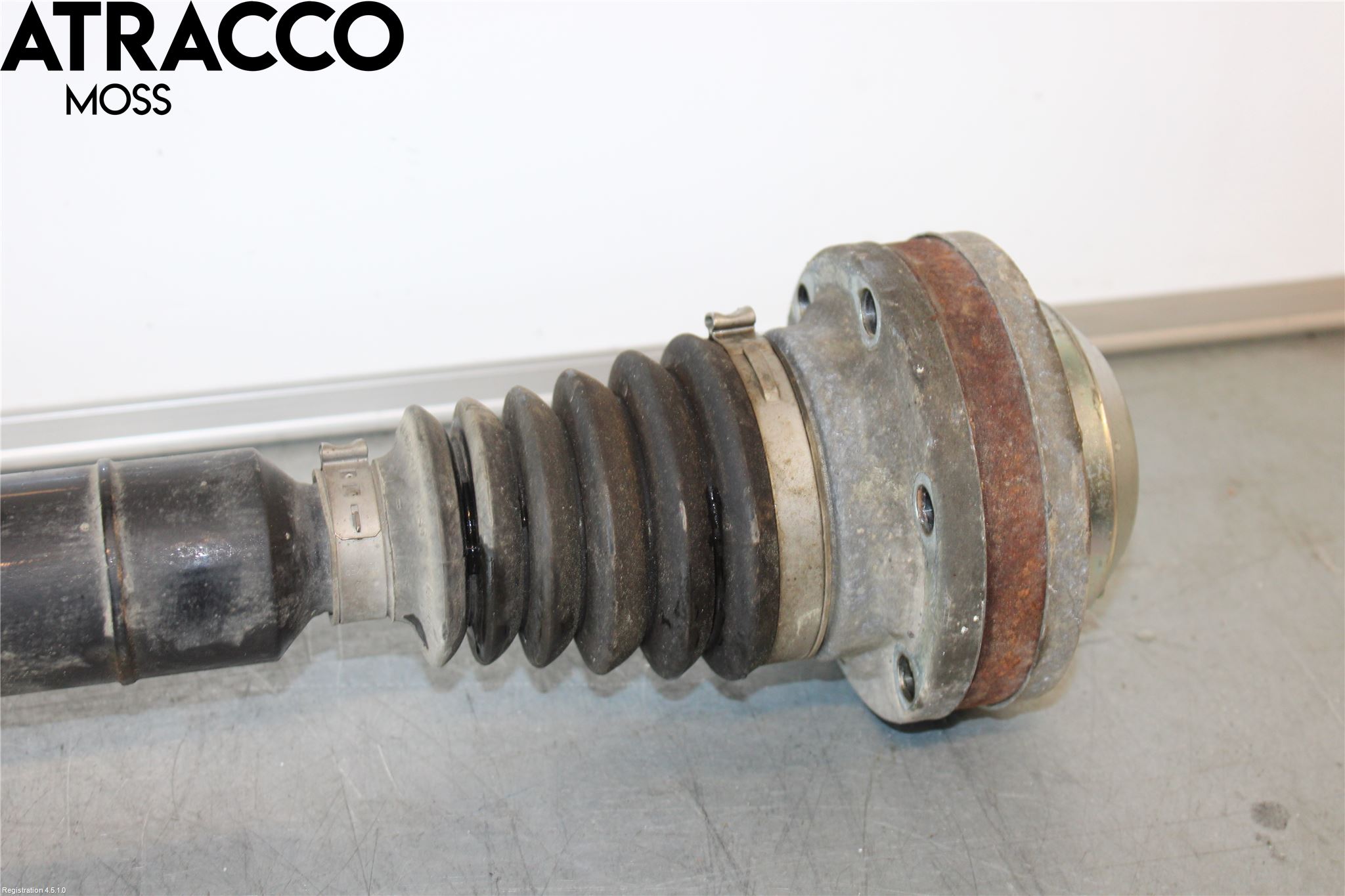 Volkswagen VW CADDY 16-20 Drivaxel Fram Höger