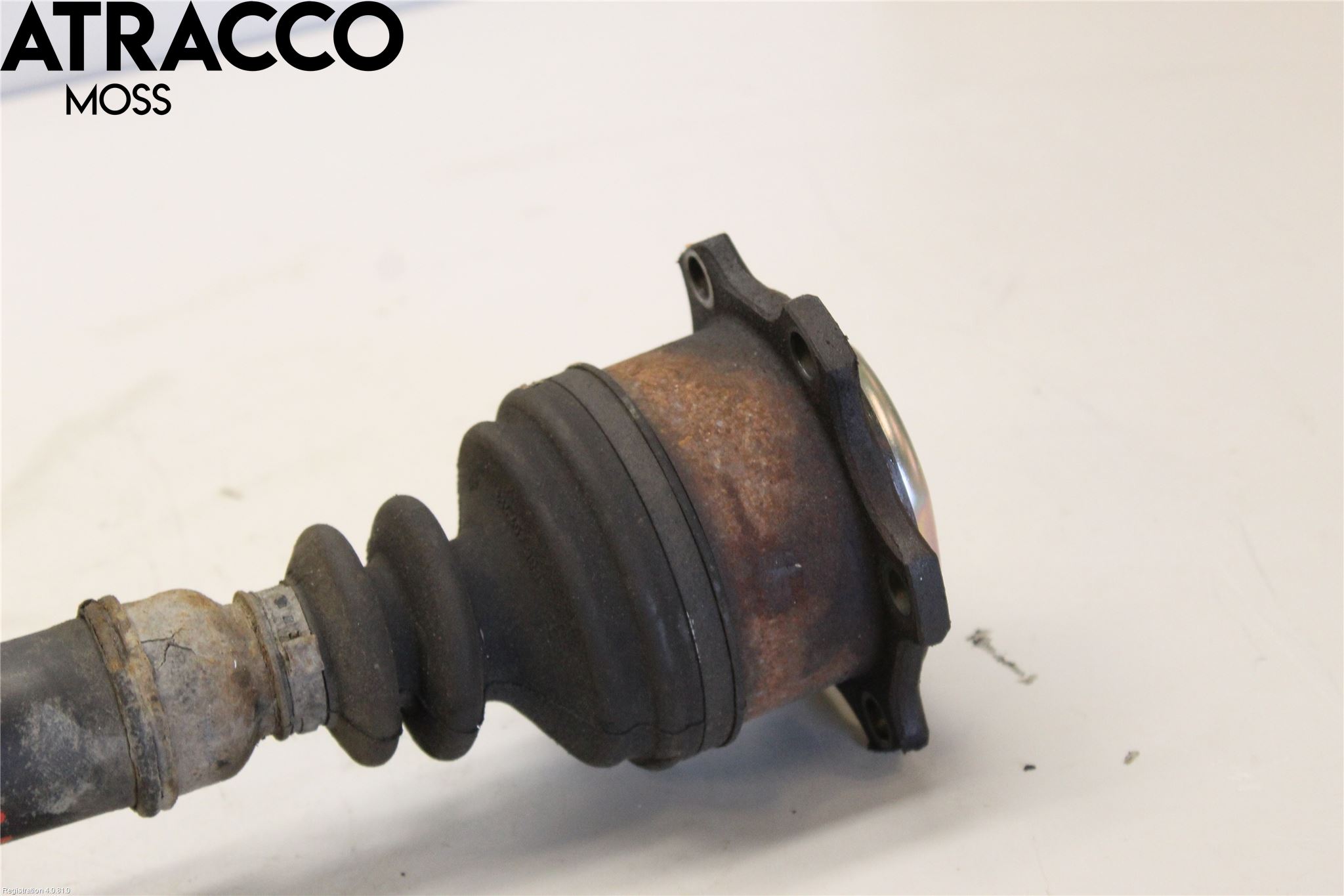 Audi A6/S6     97-05 Drivaxel Fram Höger