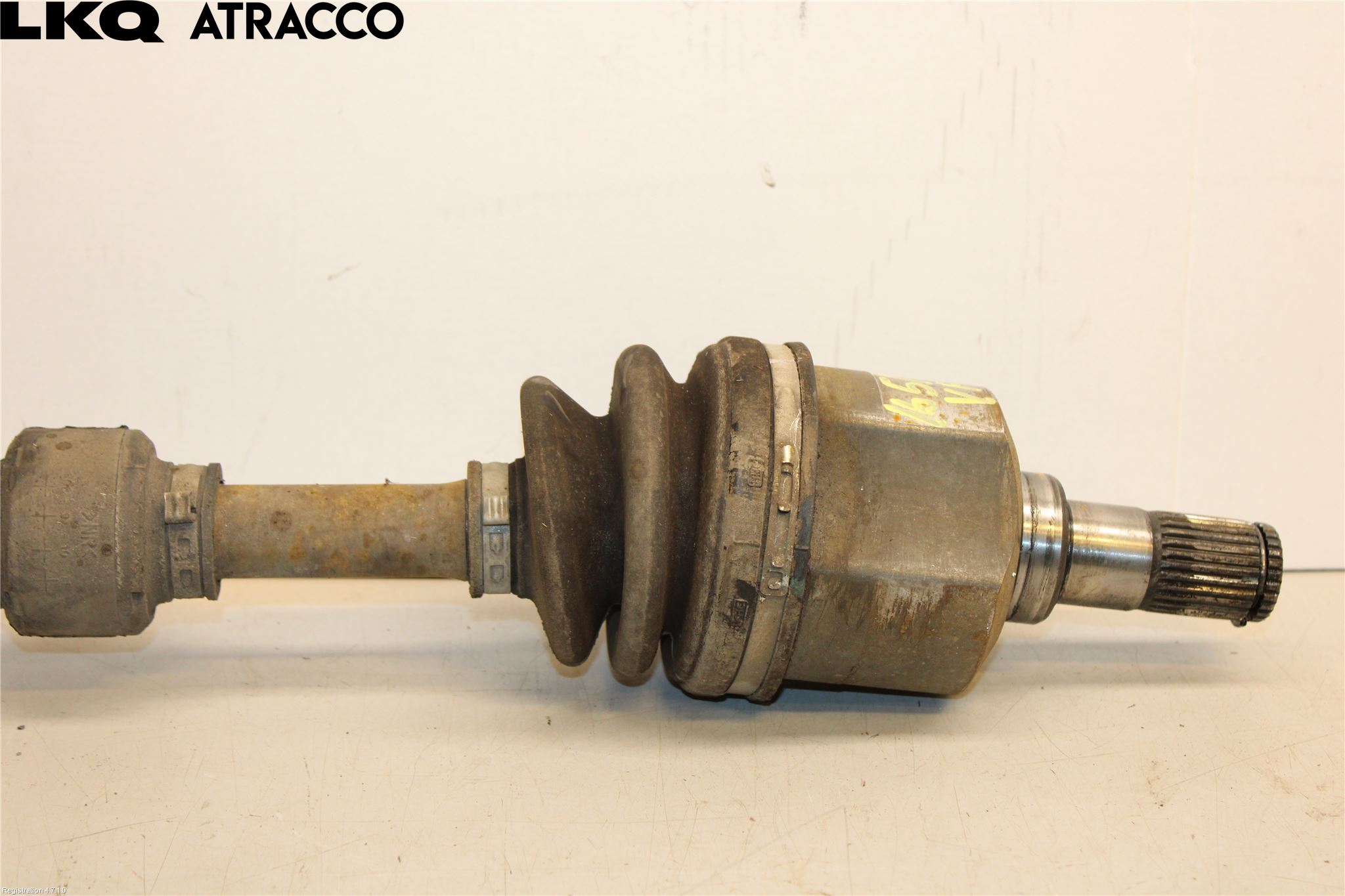 Kia CARENS III 13-19 Drivaxel Fram Vänster