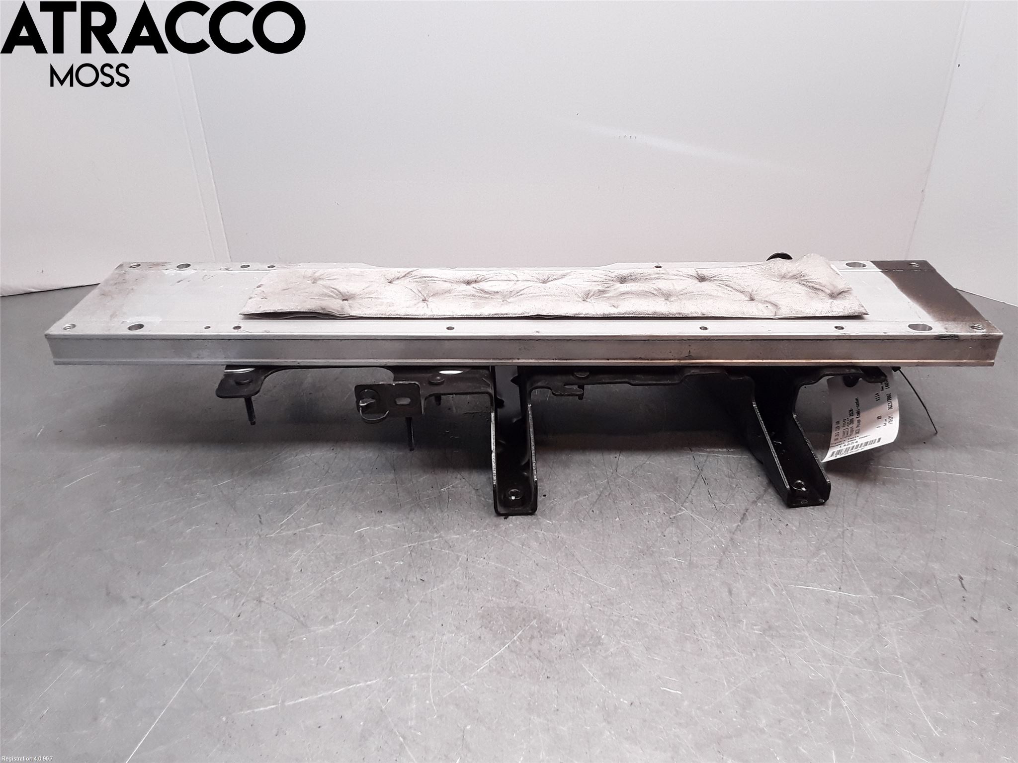 Peugeot 2008/E-2008 20- Framvagn Fäste-Kudde