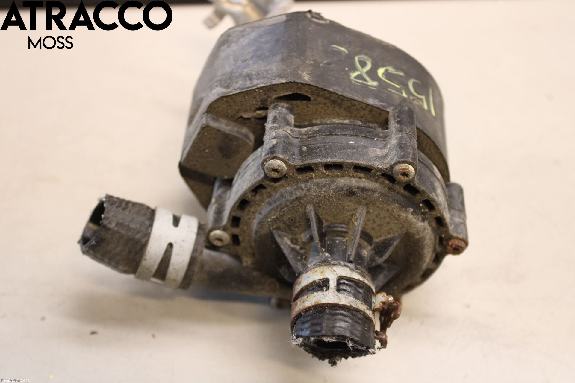 Tesla MODEL X 16- Vattenpump