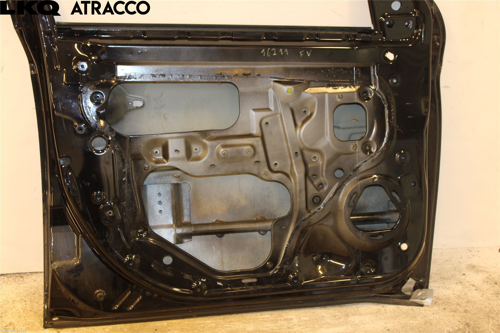 Mitsubishi OUTLANDER 13-21 Dörr Fram Vänster