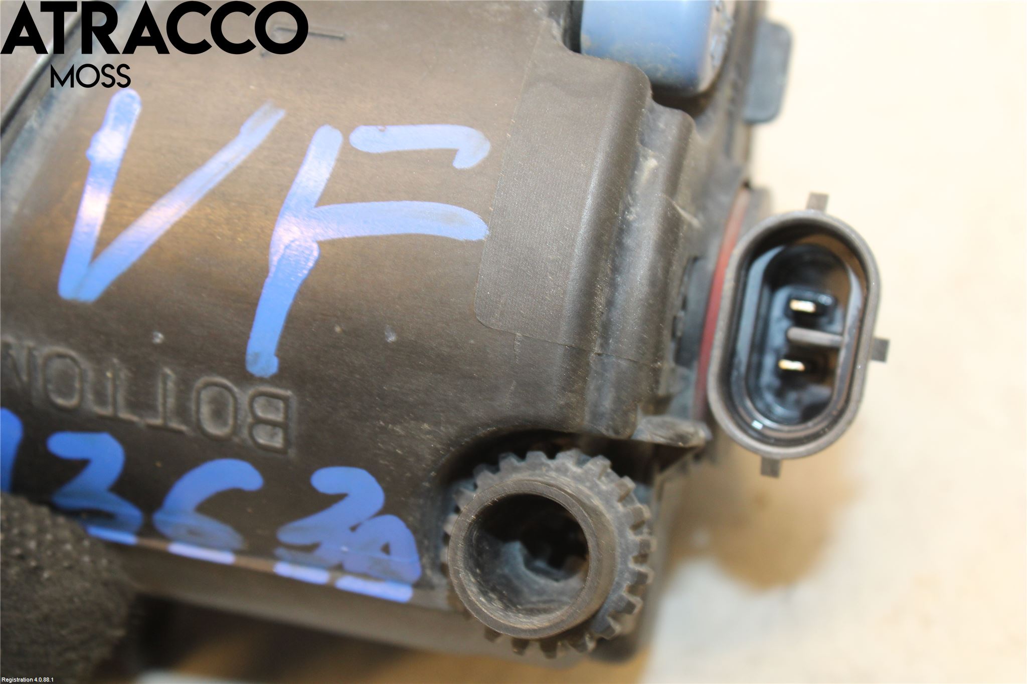 Toyota VERSO-S 11-16 Dimljus-Varselljus Fram