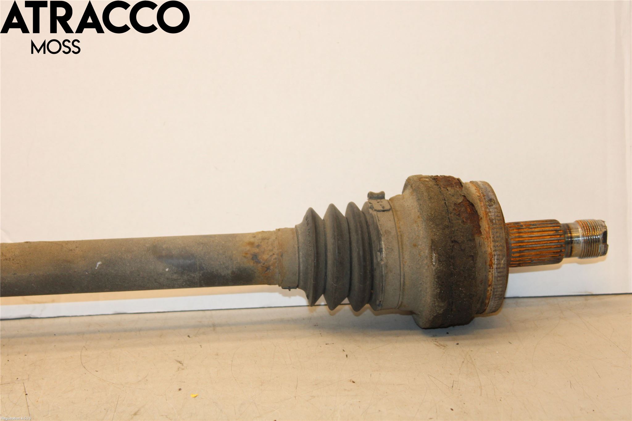 Mercedes-Benz MB C-KLASS (W204) 07-15 Drivaxel Bak Vänster