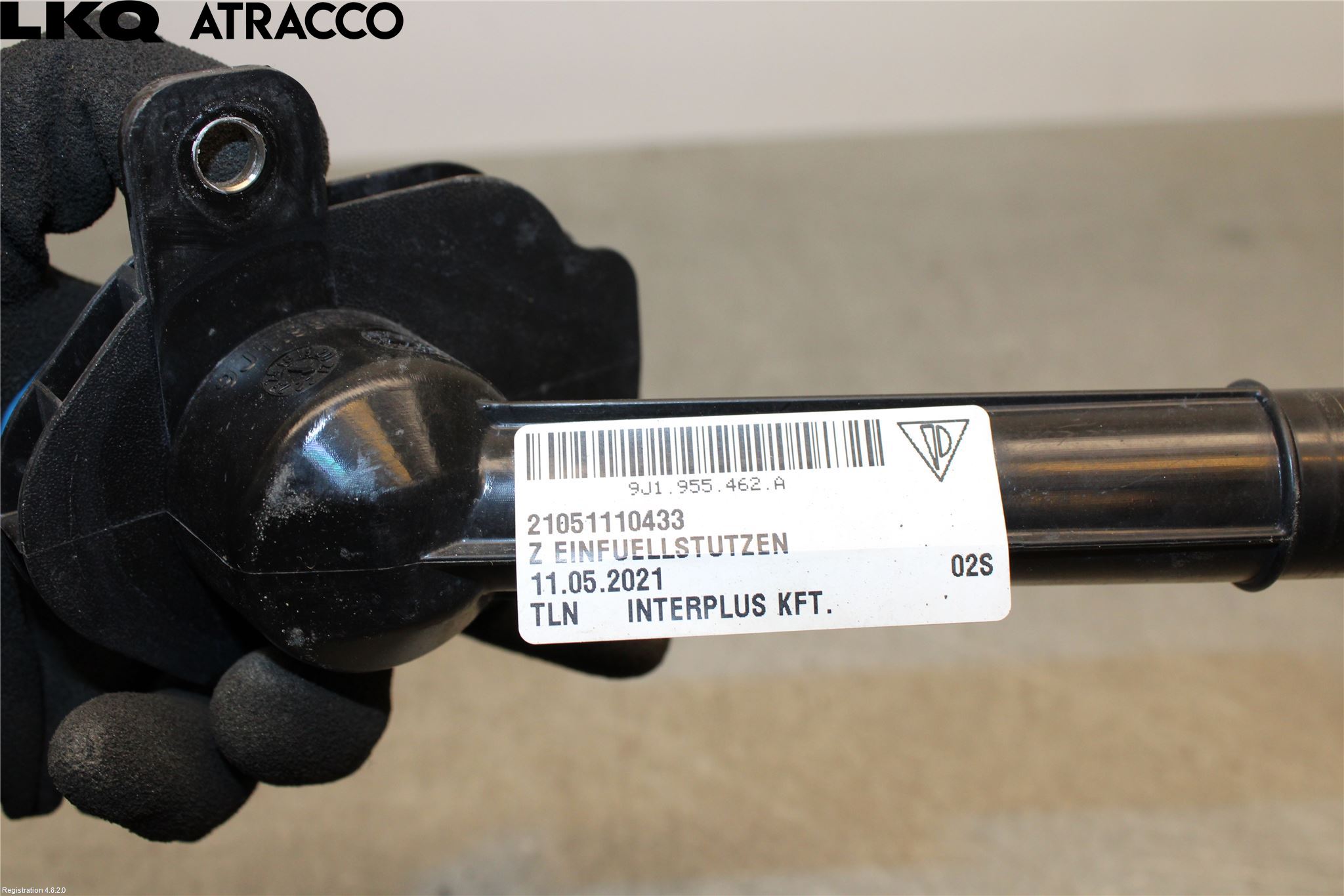 Porsche TAYCAN 20- Spolartanklock