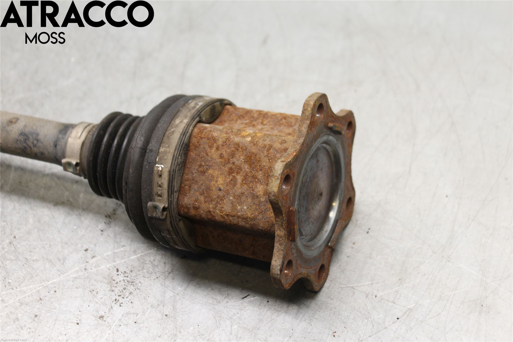 Volkswagen VW TOURAN 10-15 Drivaxel Fram Vänster