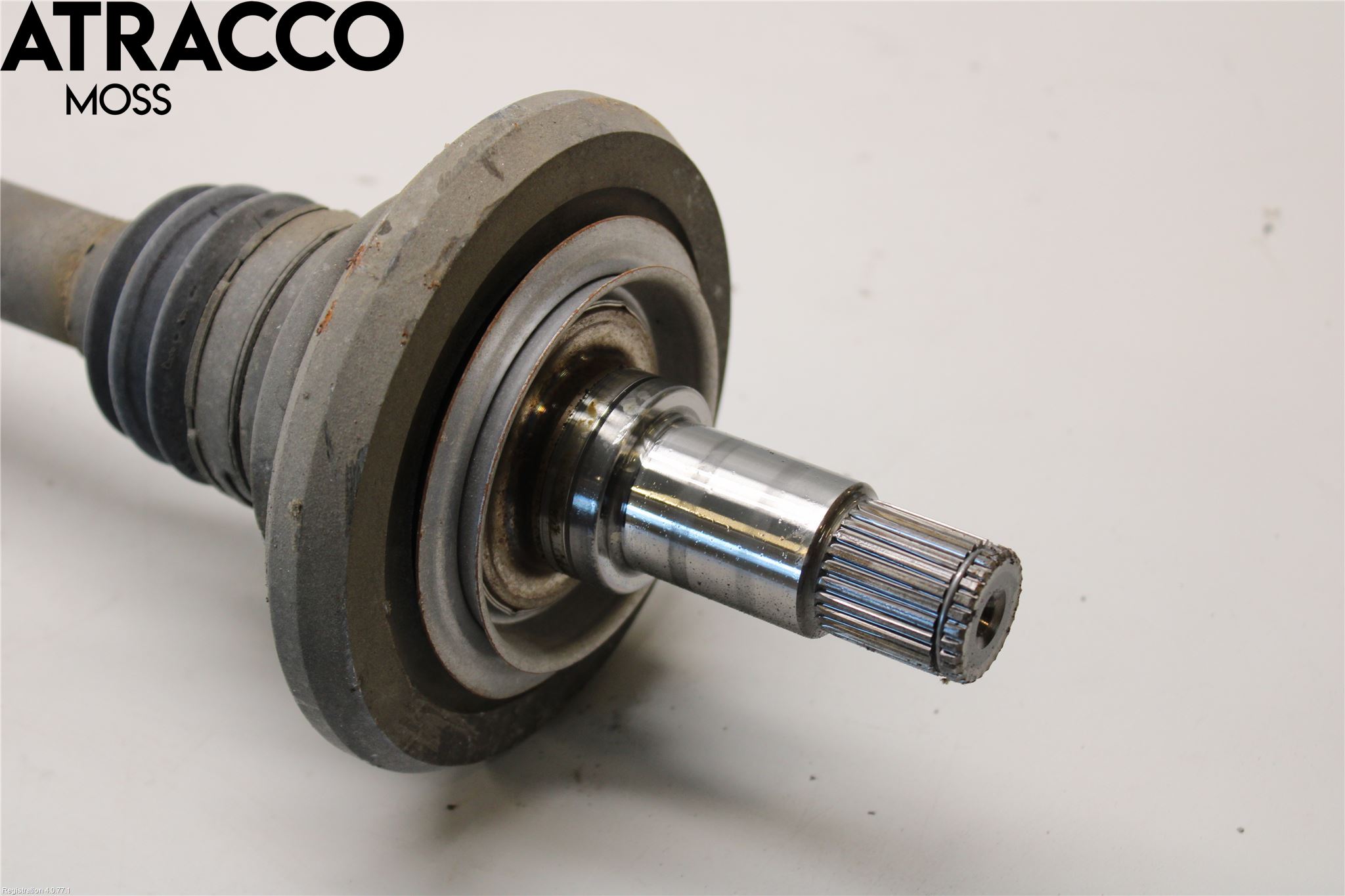 Mercedes-Benz MB C-KLASS (W205) 14-21 Drivaxel Bak Vänster