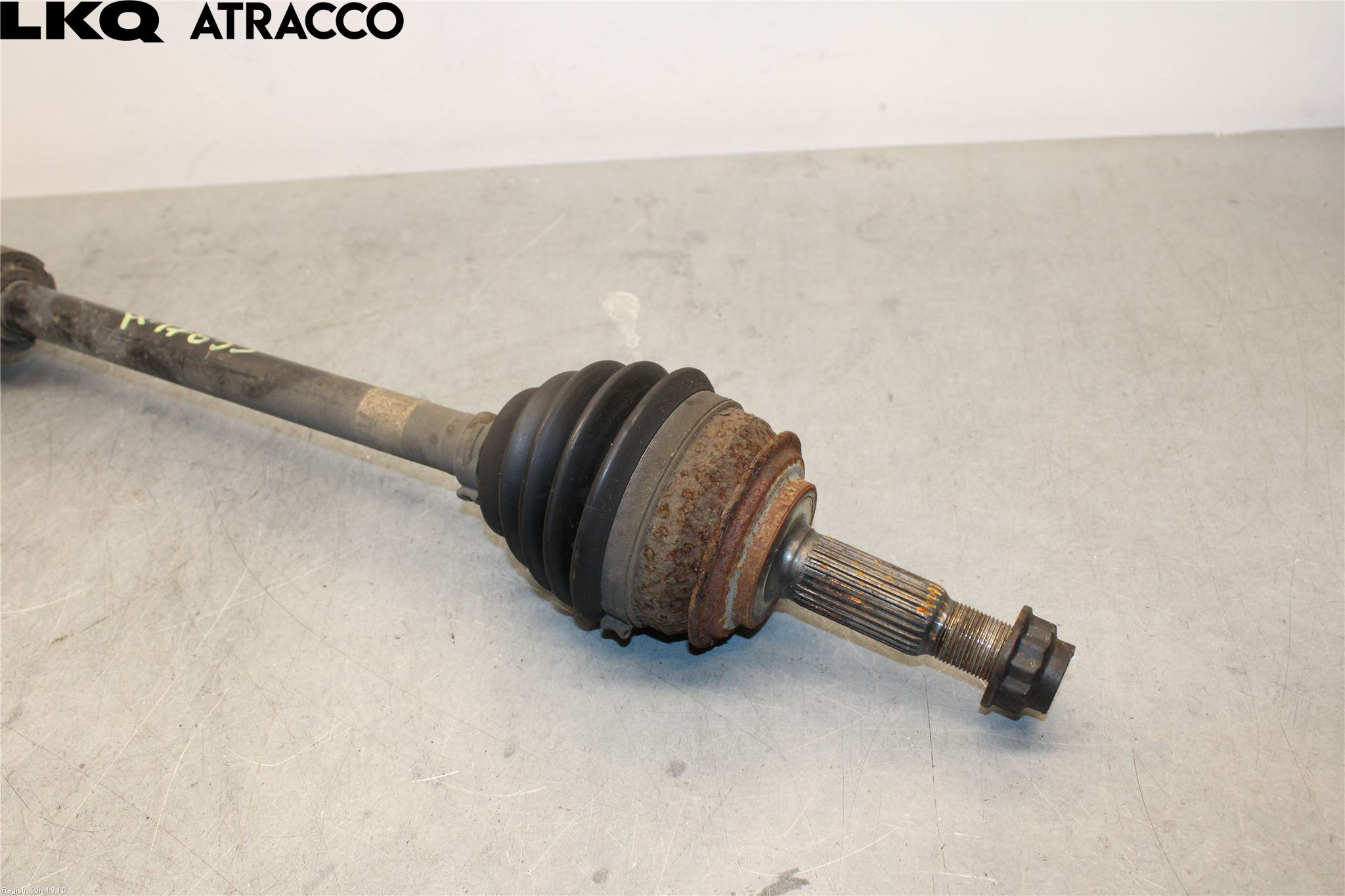 Toyota YARIS XP130 15-20 Drivaxel Fram Vänster