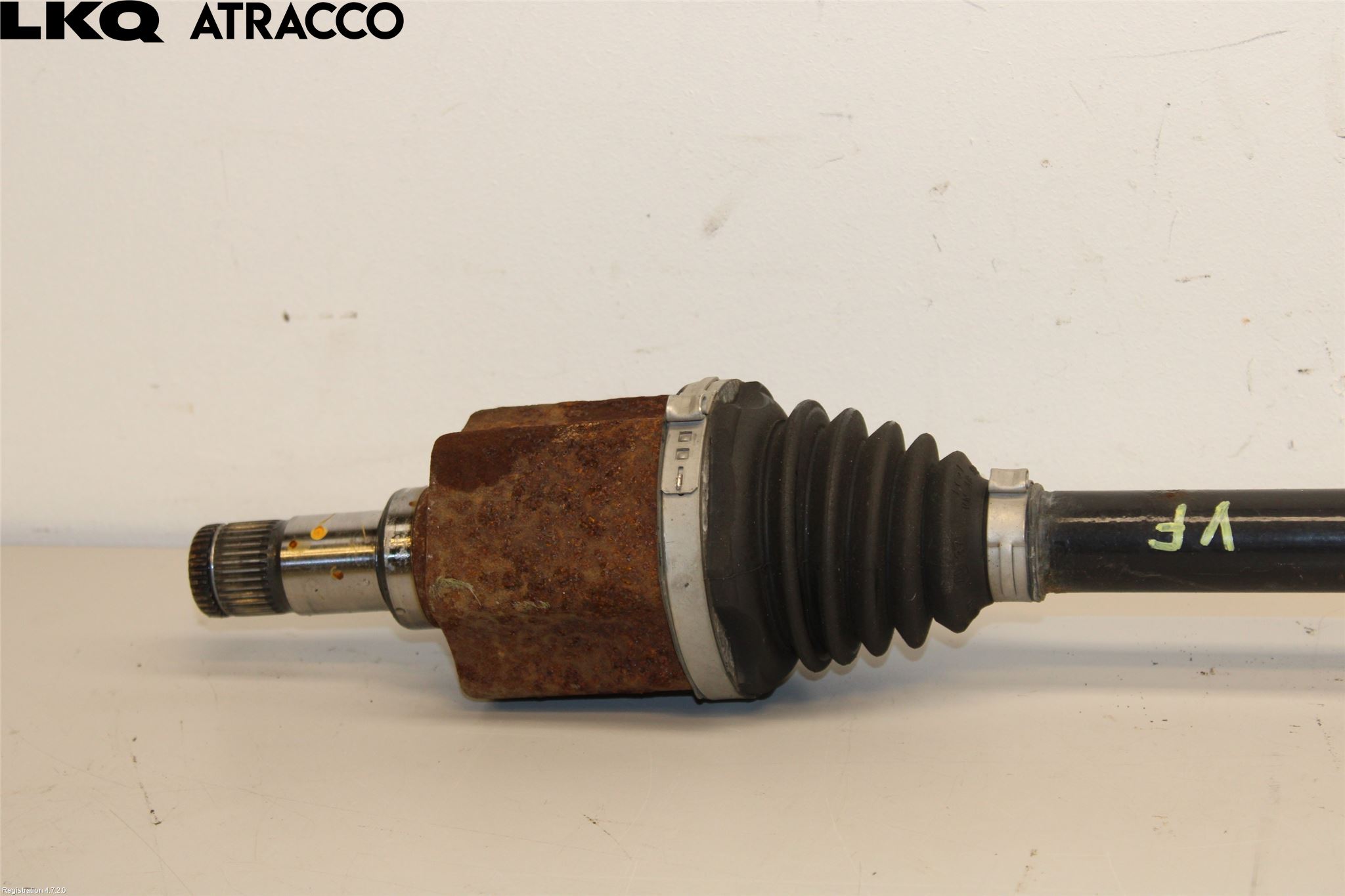 Volkswagen VW UP! / E-UP! Drivaxel Fram Vänster