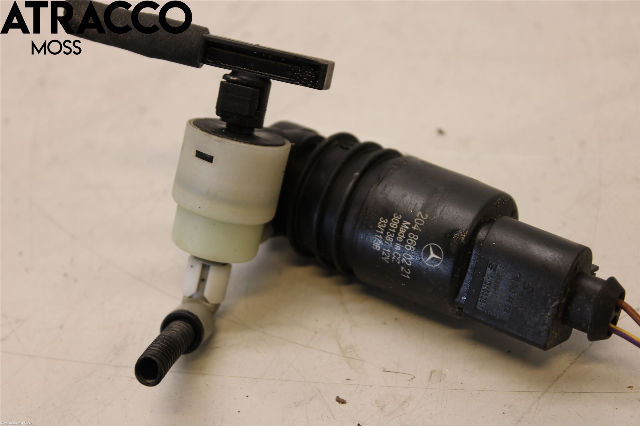 Mercedes-Benz MB C-KLASS (W204) 07-15 Spolarpump Vindruta