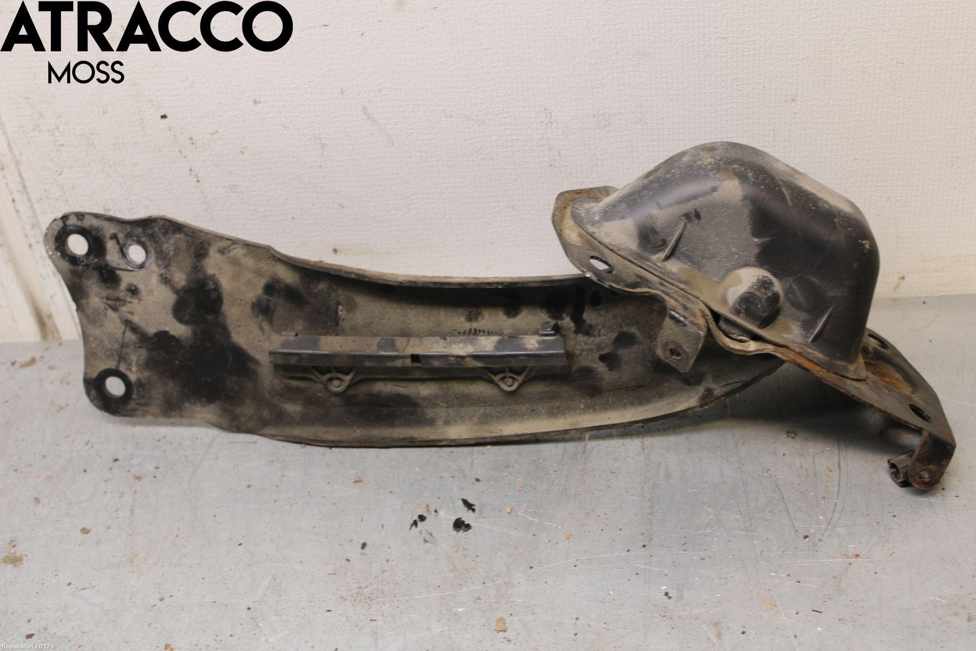 Volkswagen VW PASSAT 11-14 Bärarm Bak Vänster