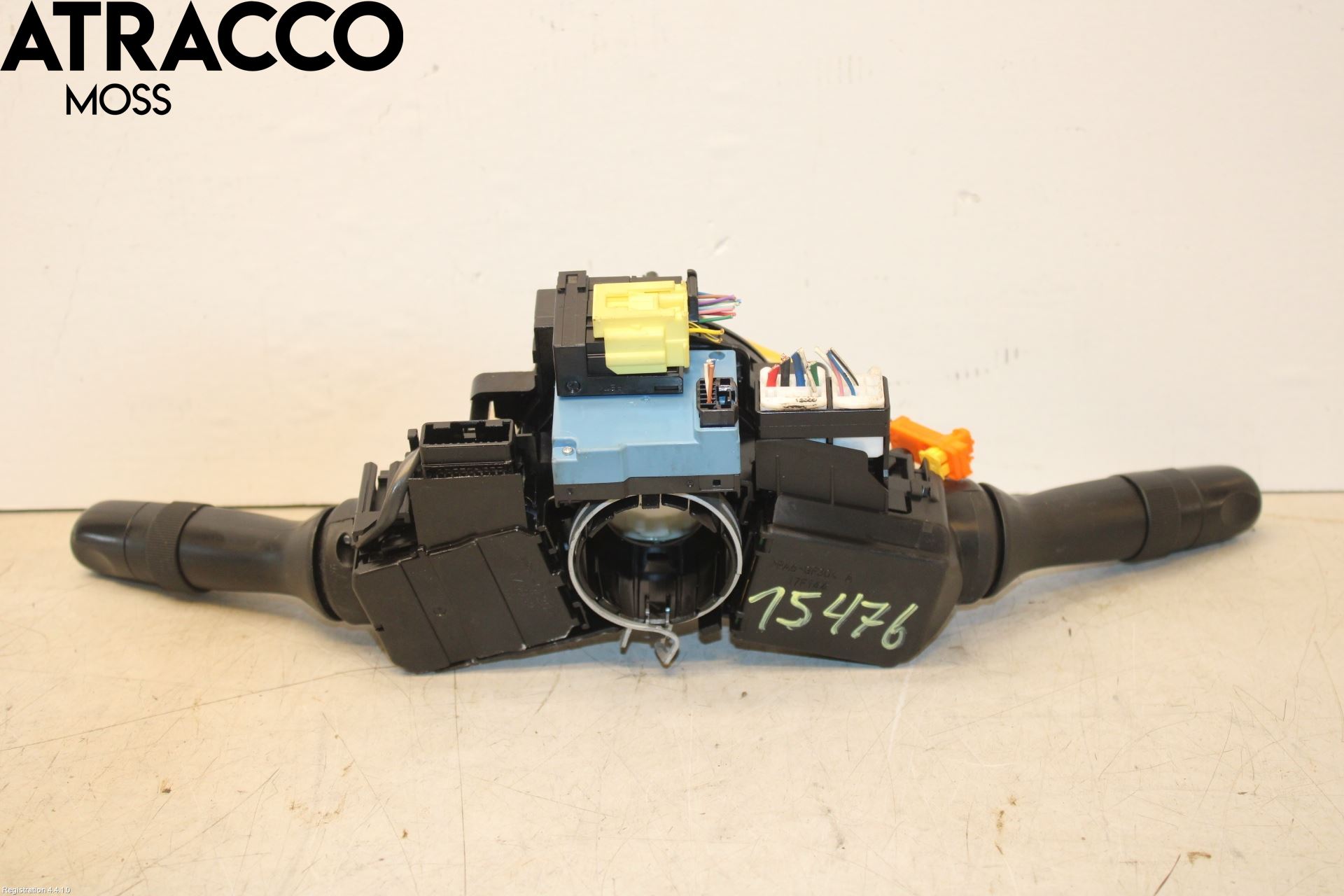 Toyota AVENSIS 09-15 Spakcentral