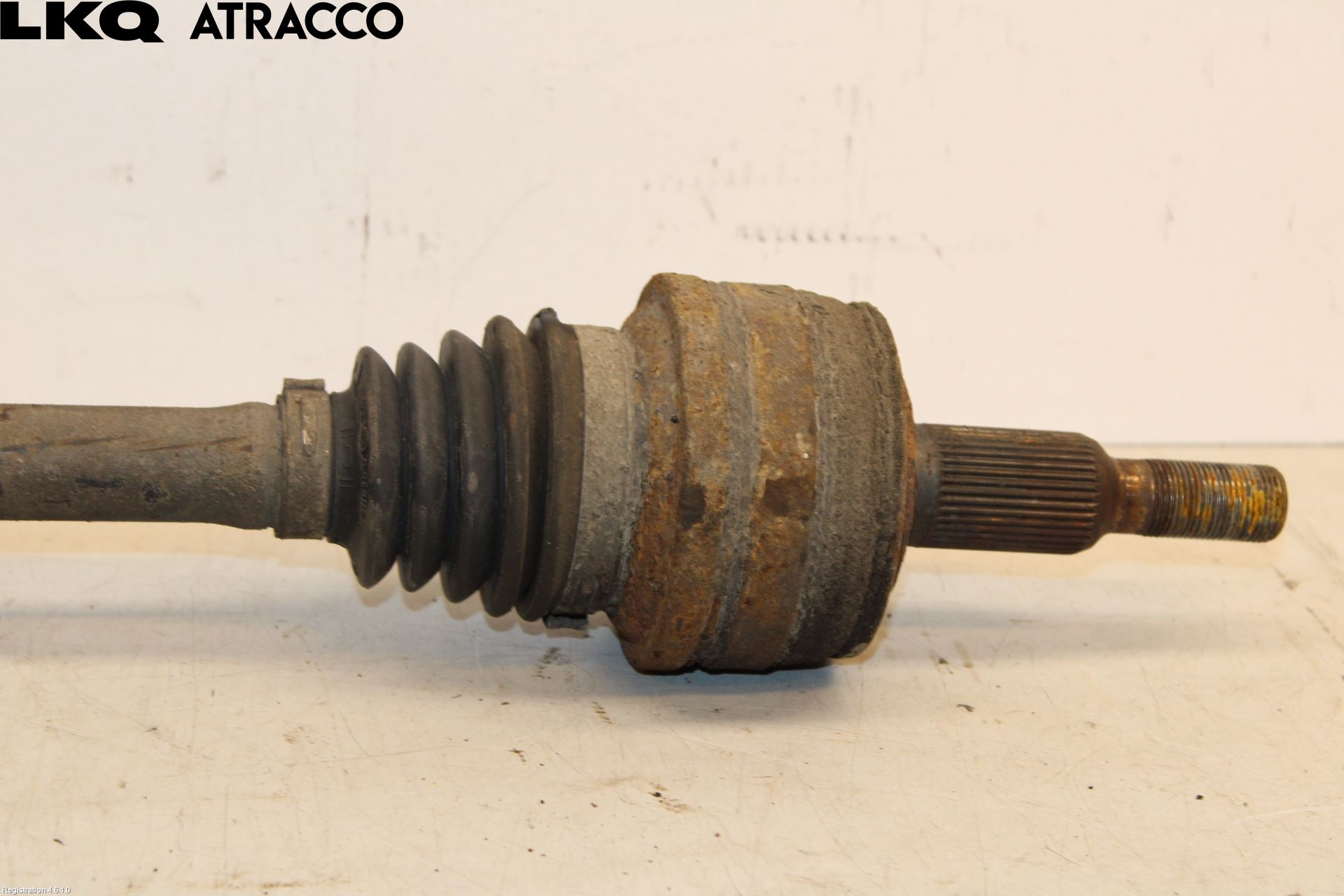 Volkswagen VW TRANSP/CARAVELLE (T5) 04-15 Drivaxel Bak Höger