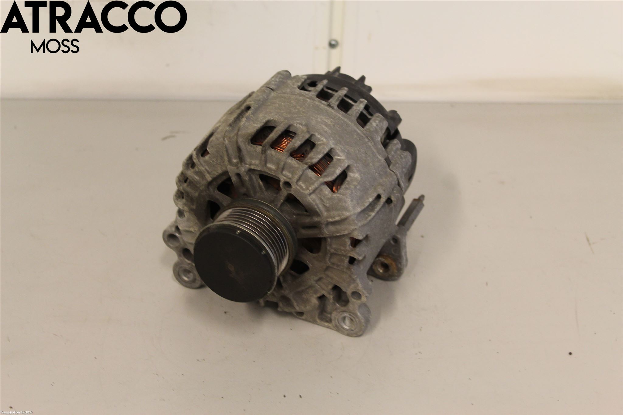 Volkswagen VW CADDY 11-15 Generator