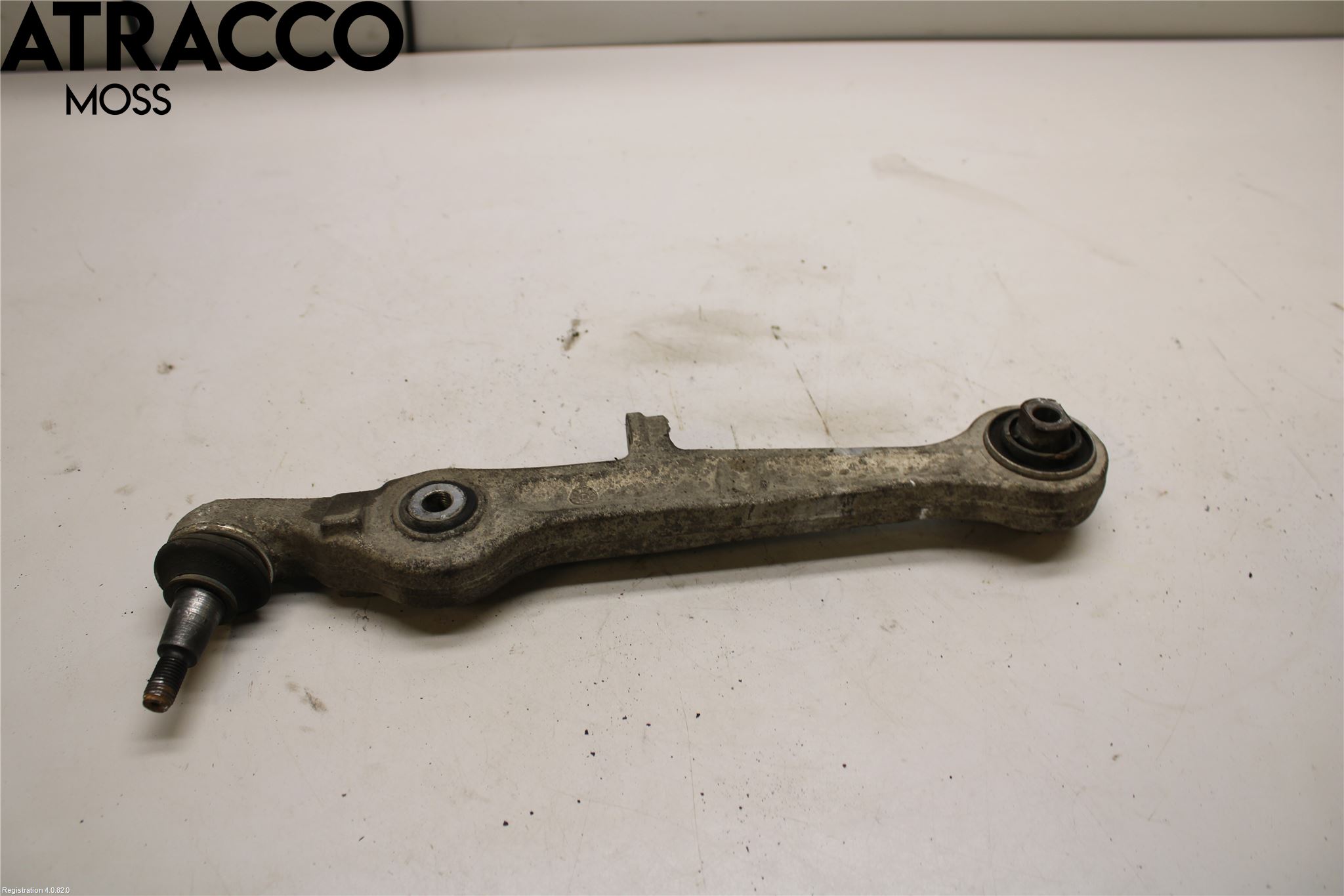 Audi  Bärarm Fram Undre Hö