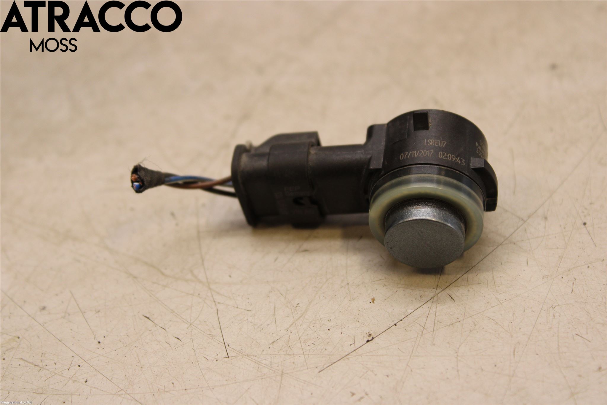Skoda SUPERB 16-24 Parkeringshjälp Frontsensor