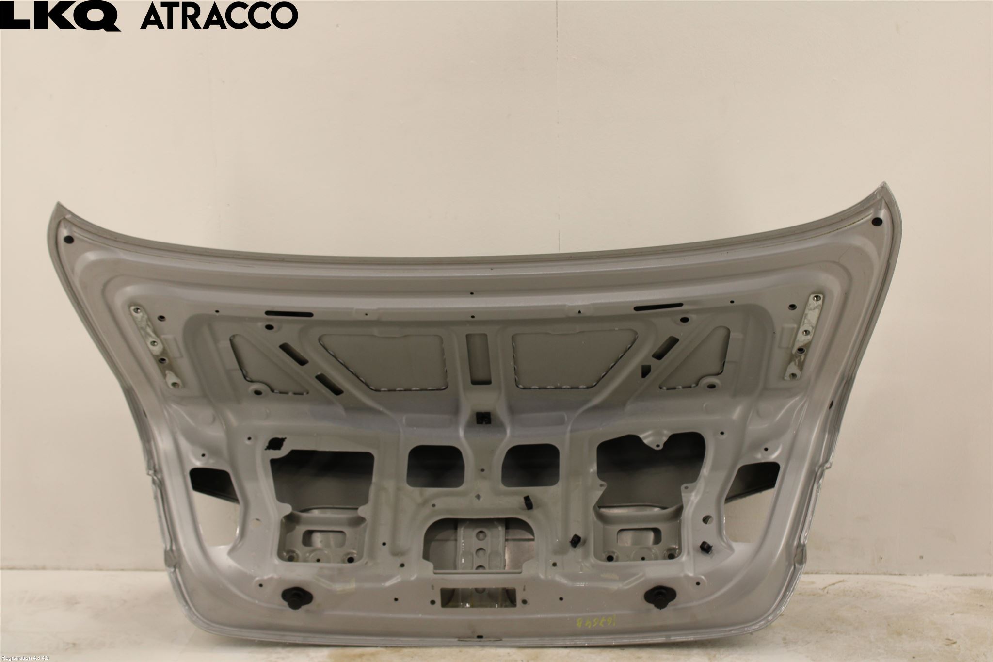 BMW 5 F10/F11/F18 09-17 Baklucka (Ej Med Ruta)