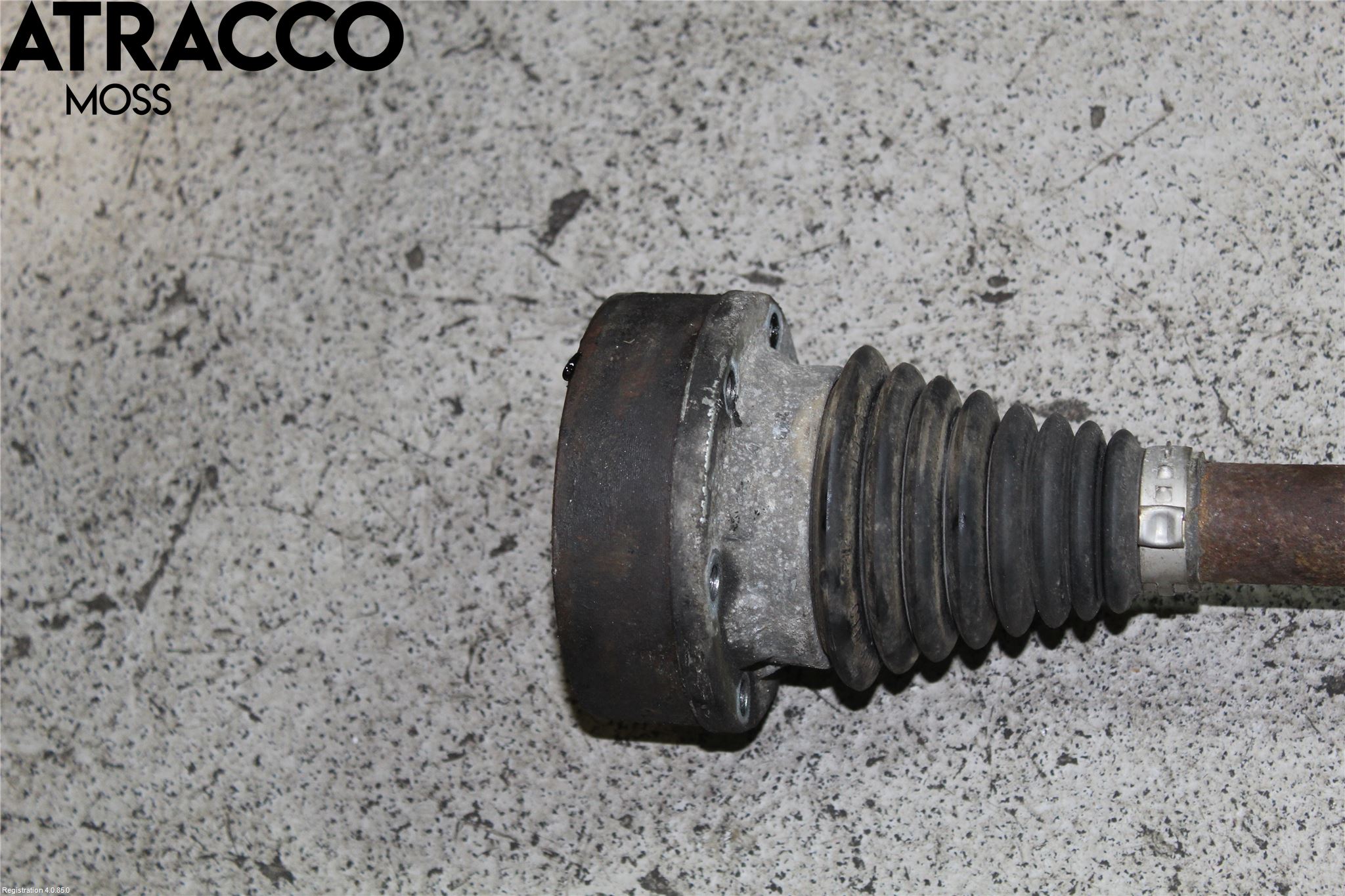 Volkswagen VW TOURAN 10-15 Drivaxel Fram Vänster