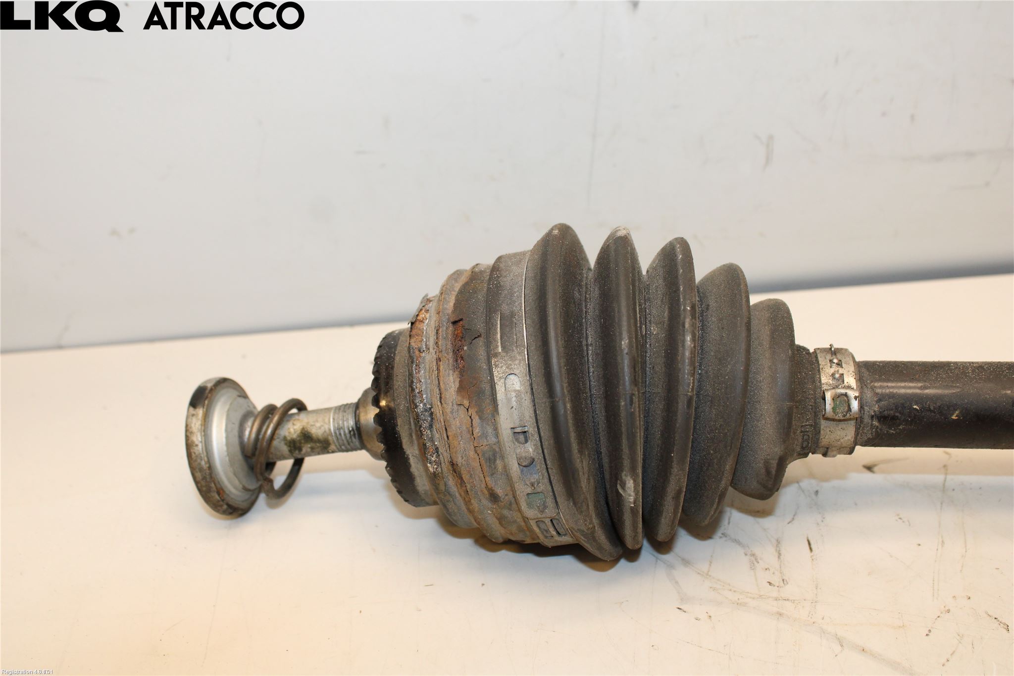 BMW 3 GT F34 13-19 Drivaxel Fram Vänster