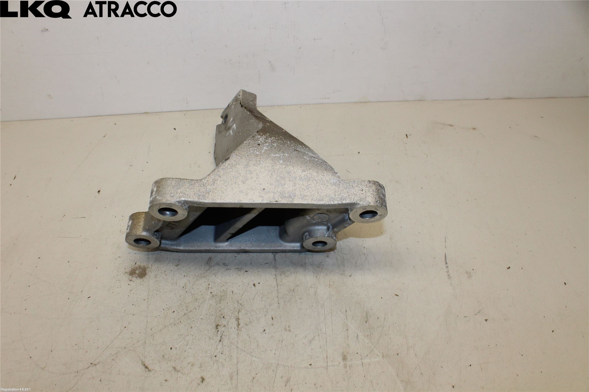 Nissan LEAF 18- Motorfäste