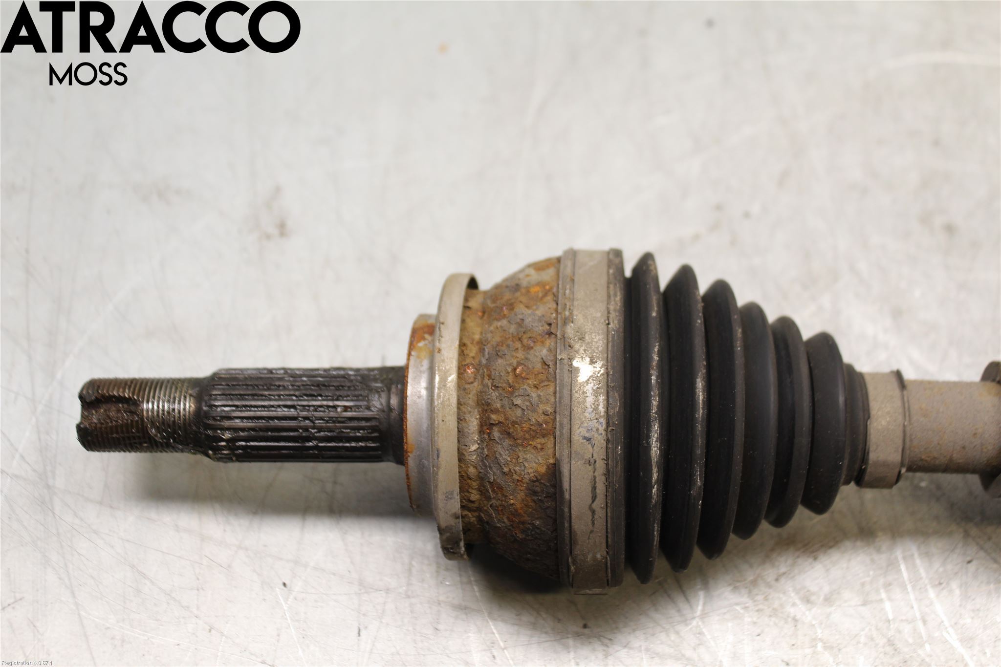 Toyota PRIUS ZVW30 09-20 Drivaxel Fram Vänster