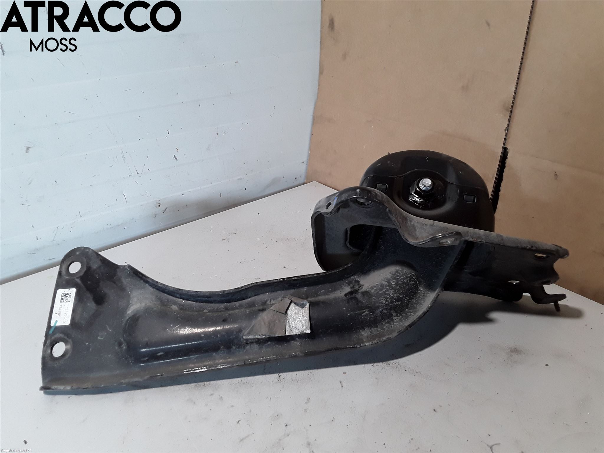 Volvo XC40/RECHARGE 18- Bärarm Bak Vänster