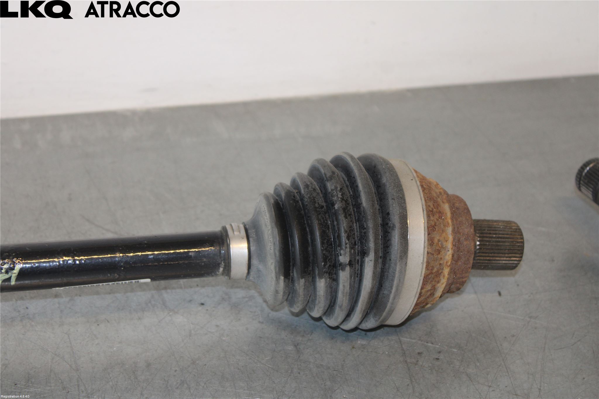 Audi Q4 E-TRON FZ 22- Drivaxel Fram Höger