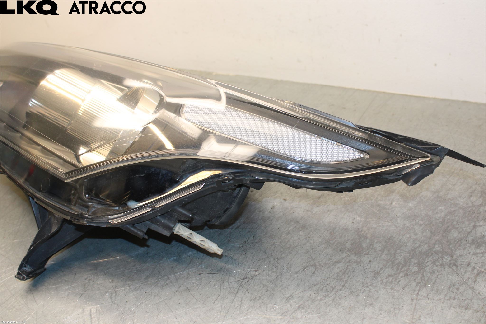 Ford TRANSIT/TOURNEO CONNECT 13-22 Strålkastare Vänster