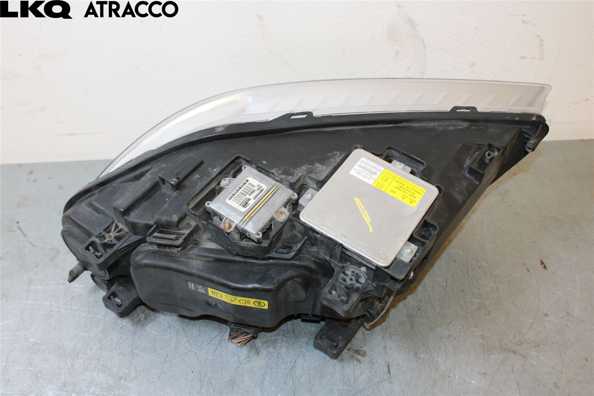 Volvo V70 14-16 Strålkastare Höger