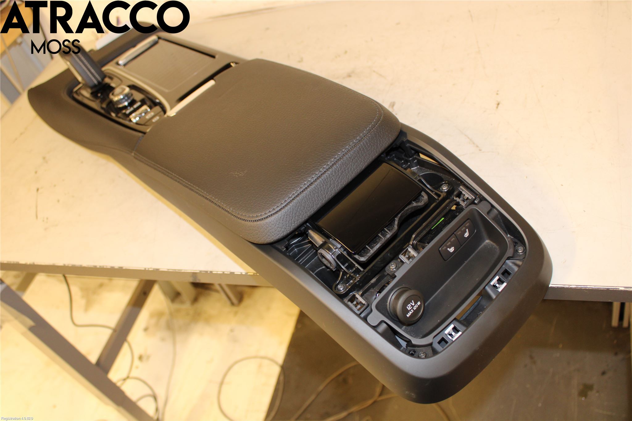 Volvo V60 19- Instrumentkonsoll Mitt