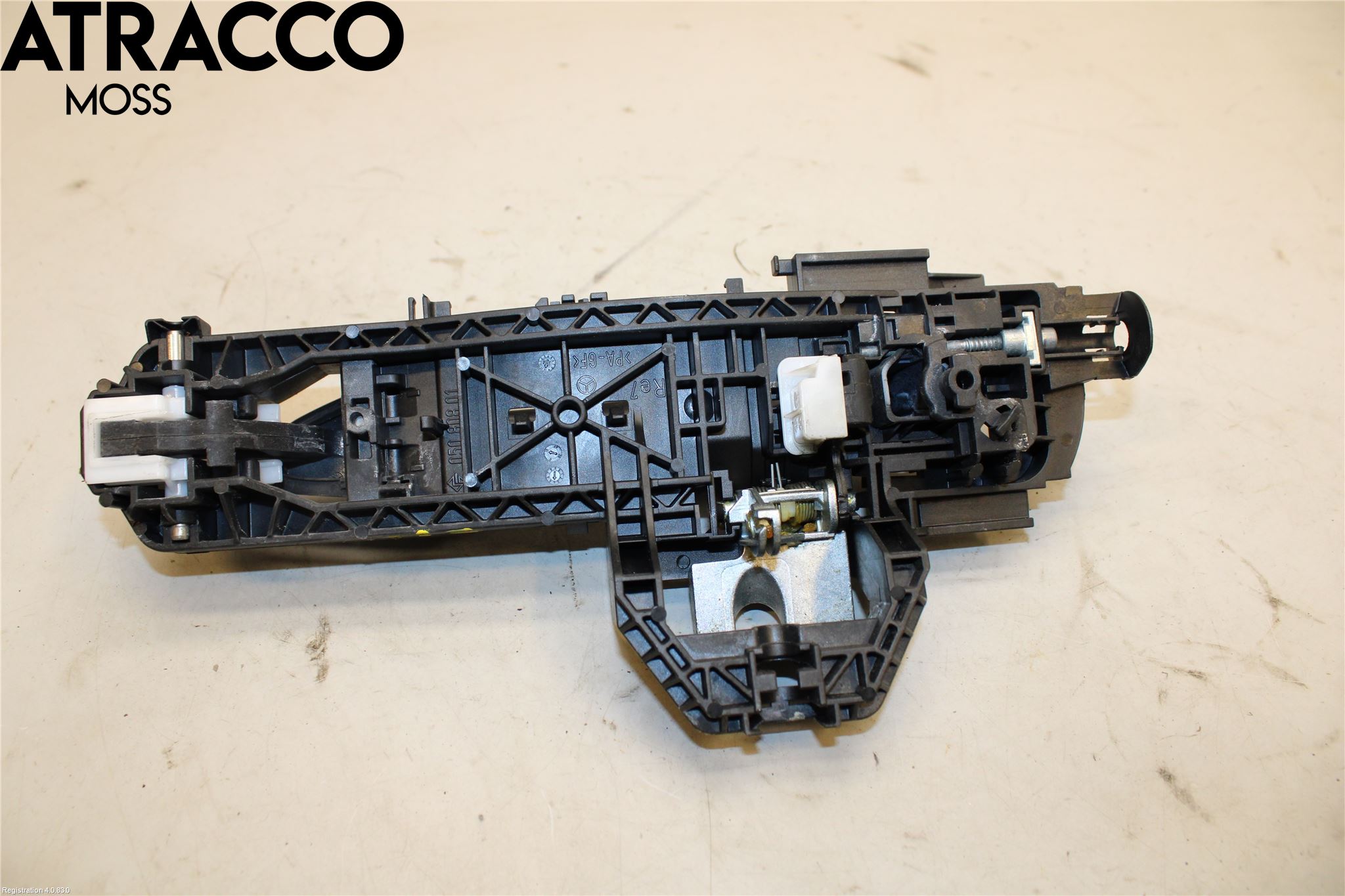 Mercedes-Benz MB E-KLASS (W212) 09-16 Dörrhandtag Yttre Hö
