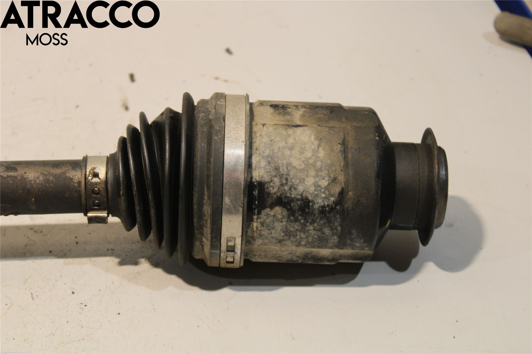 Kia SPORTAGE (QL) 16-21 Drivaxel Fram Höger