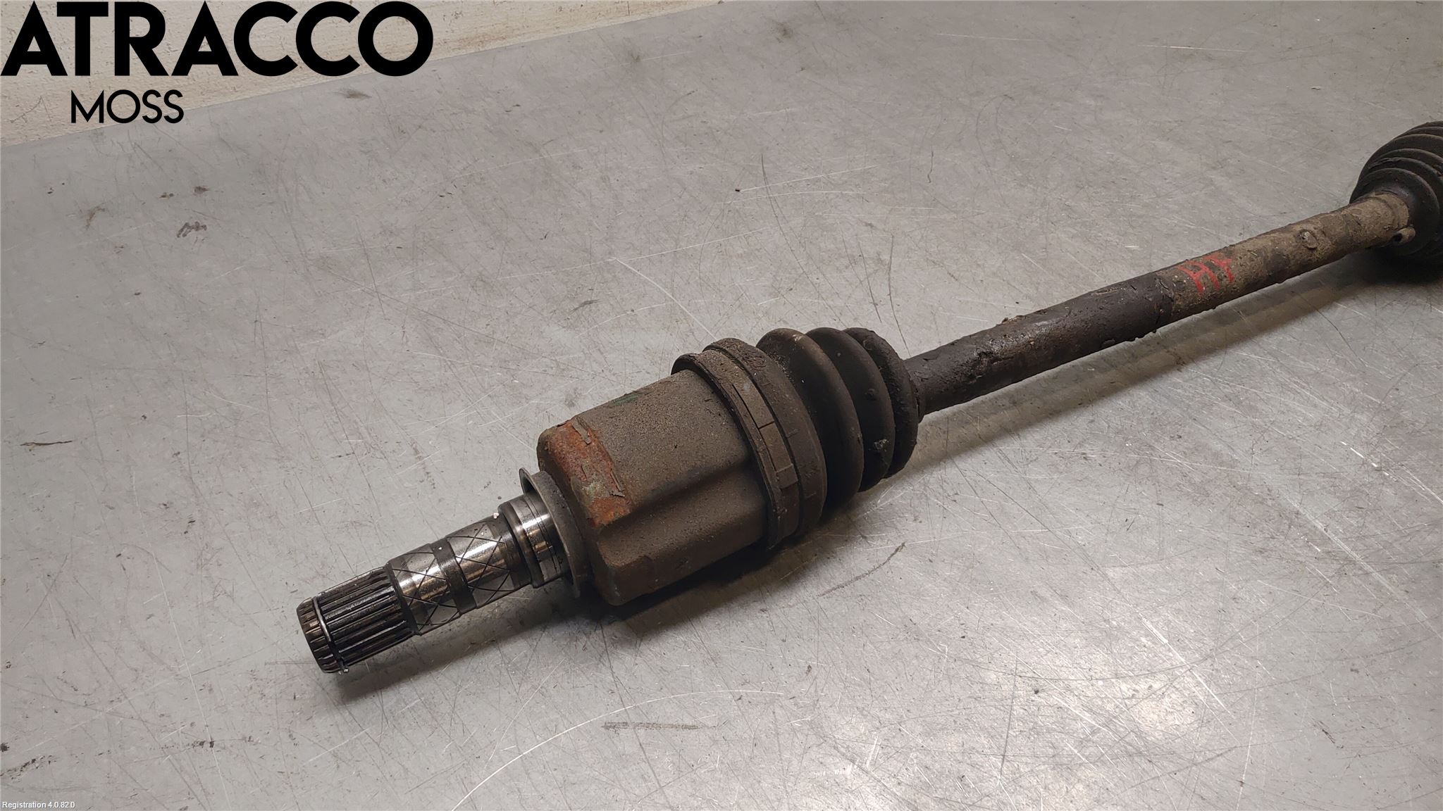 Subaru LEGACY    04-06 Drivaxel Fram Höger
