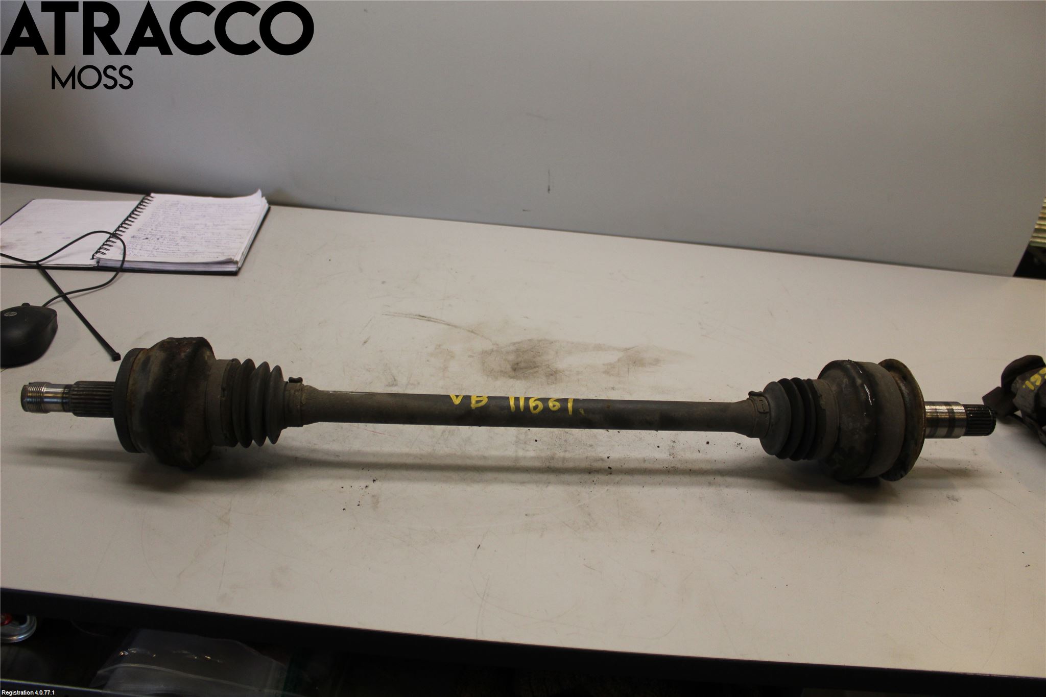 Mercedes-Benz MB E-KLASS (W212) 09-16 Drivaxel Bak Vänster