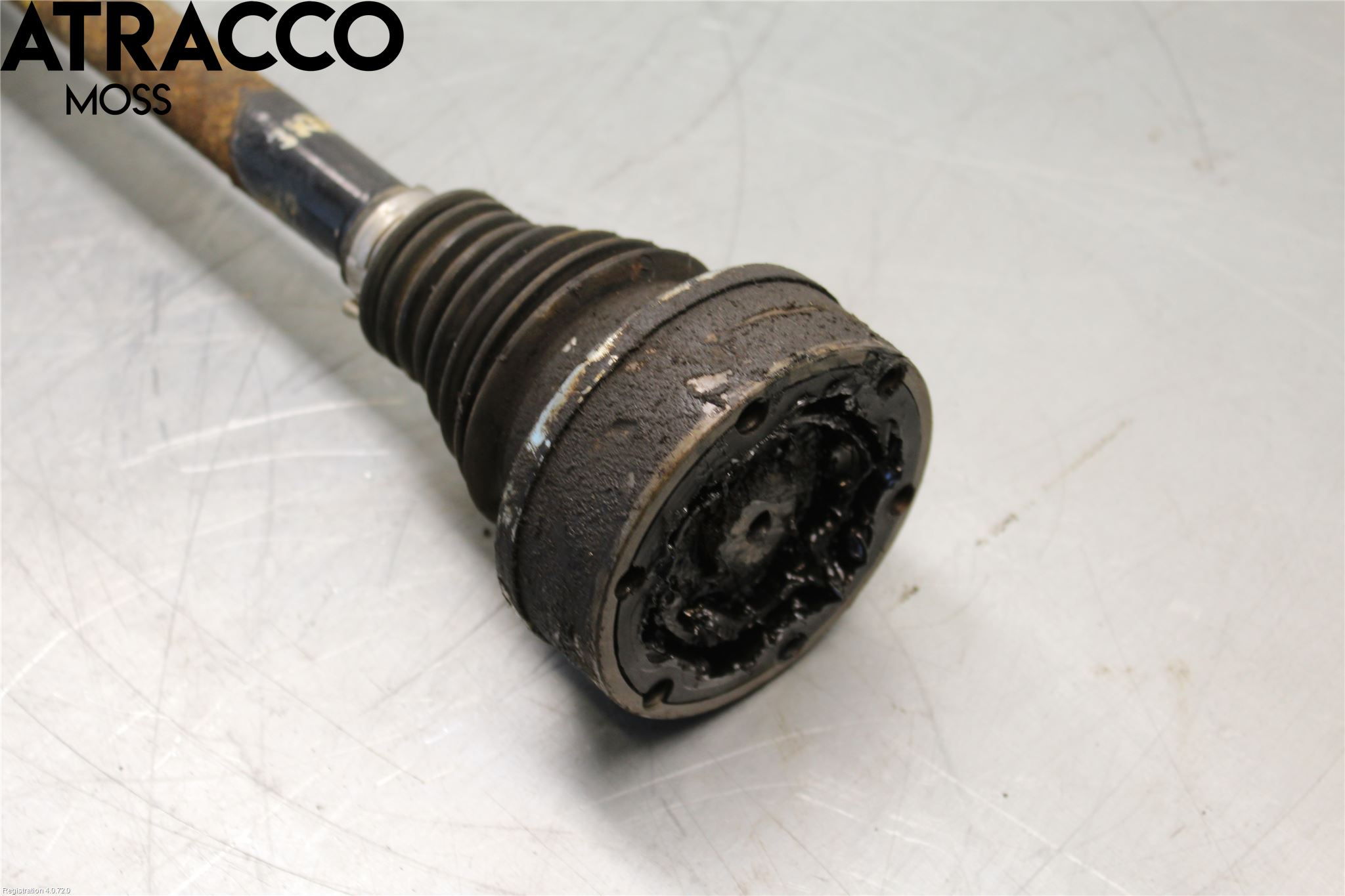 Volkswagen VW GOLF V 04-09 Drivaxel Fram Vänster
