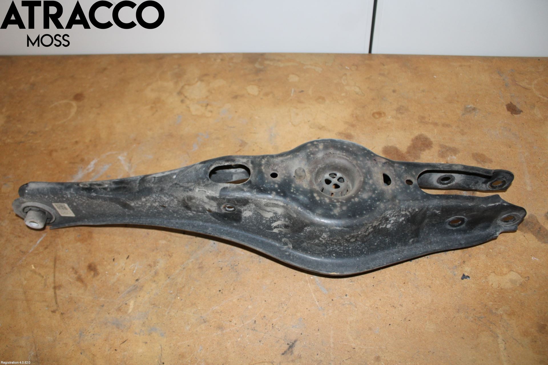 Volkswagen VW PASSAT 15-19 Bärarm Bak Höger