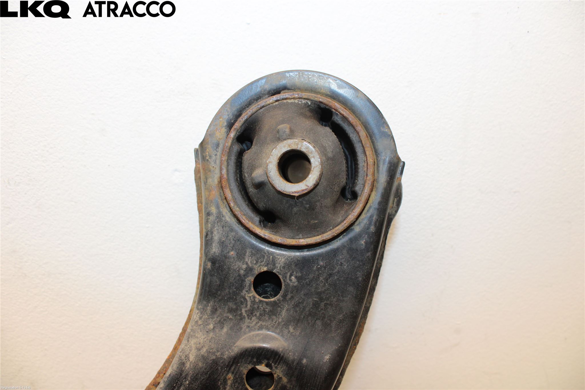 Toyota bZ4X EA10 22- Bärarm Fram Undre Vä