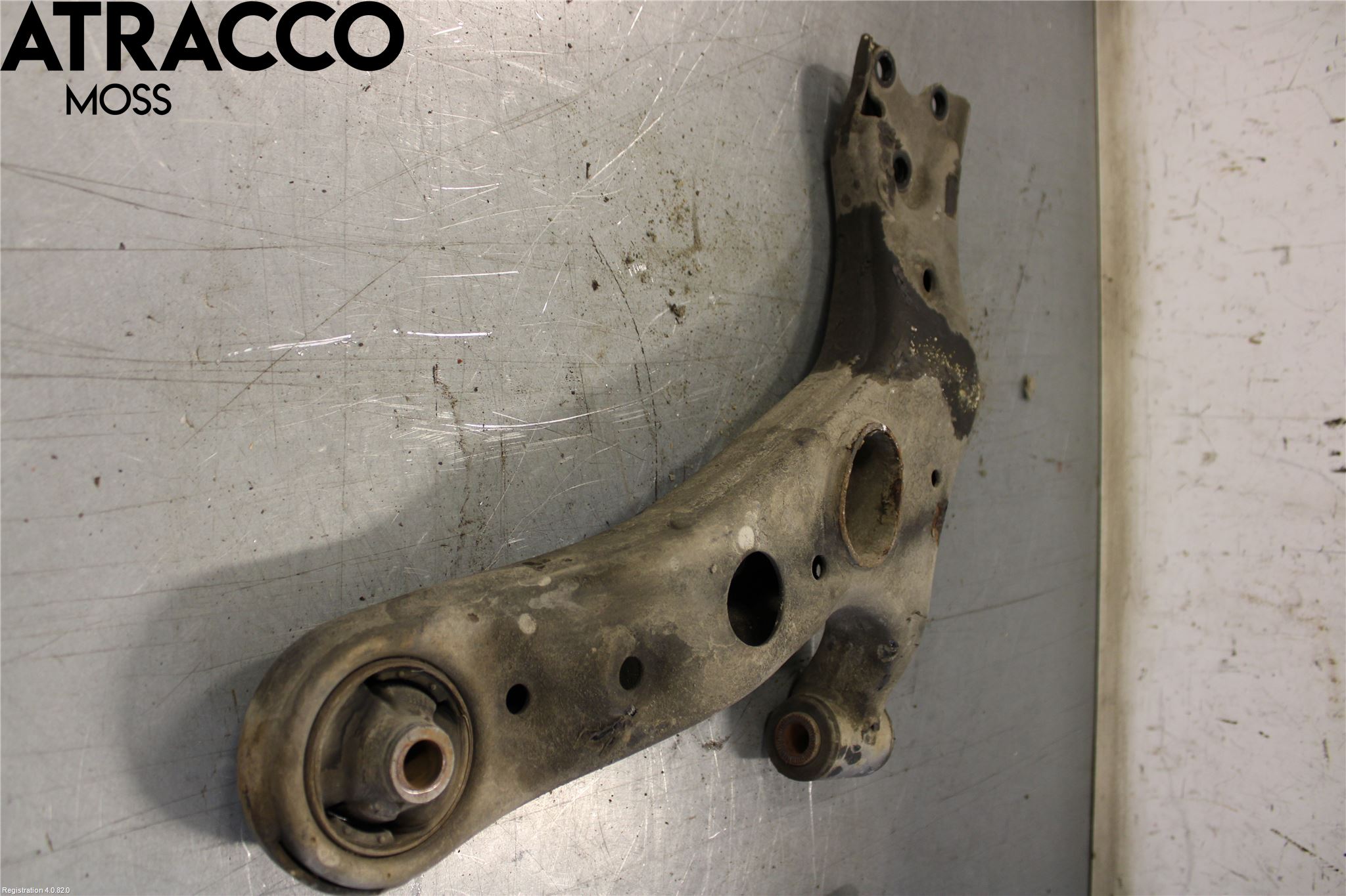 Toyota RAV4 13-18 Bärarm Fram Undre Hö