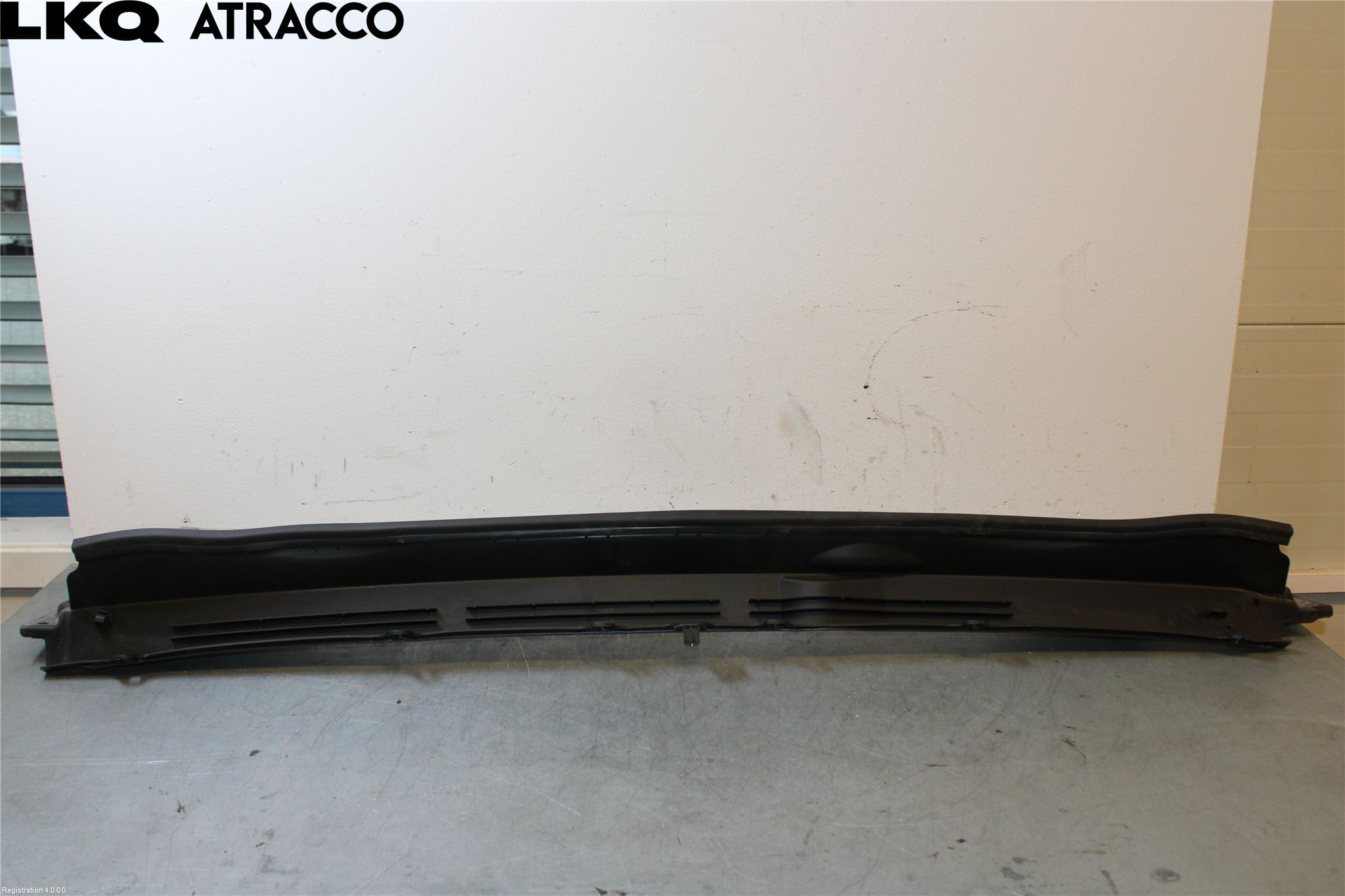 Volvo EX40 25- Torpedplåt-Torpedplast