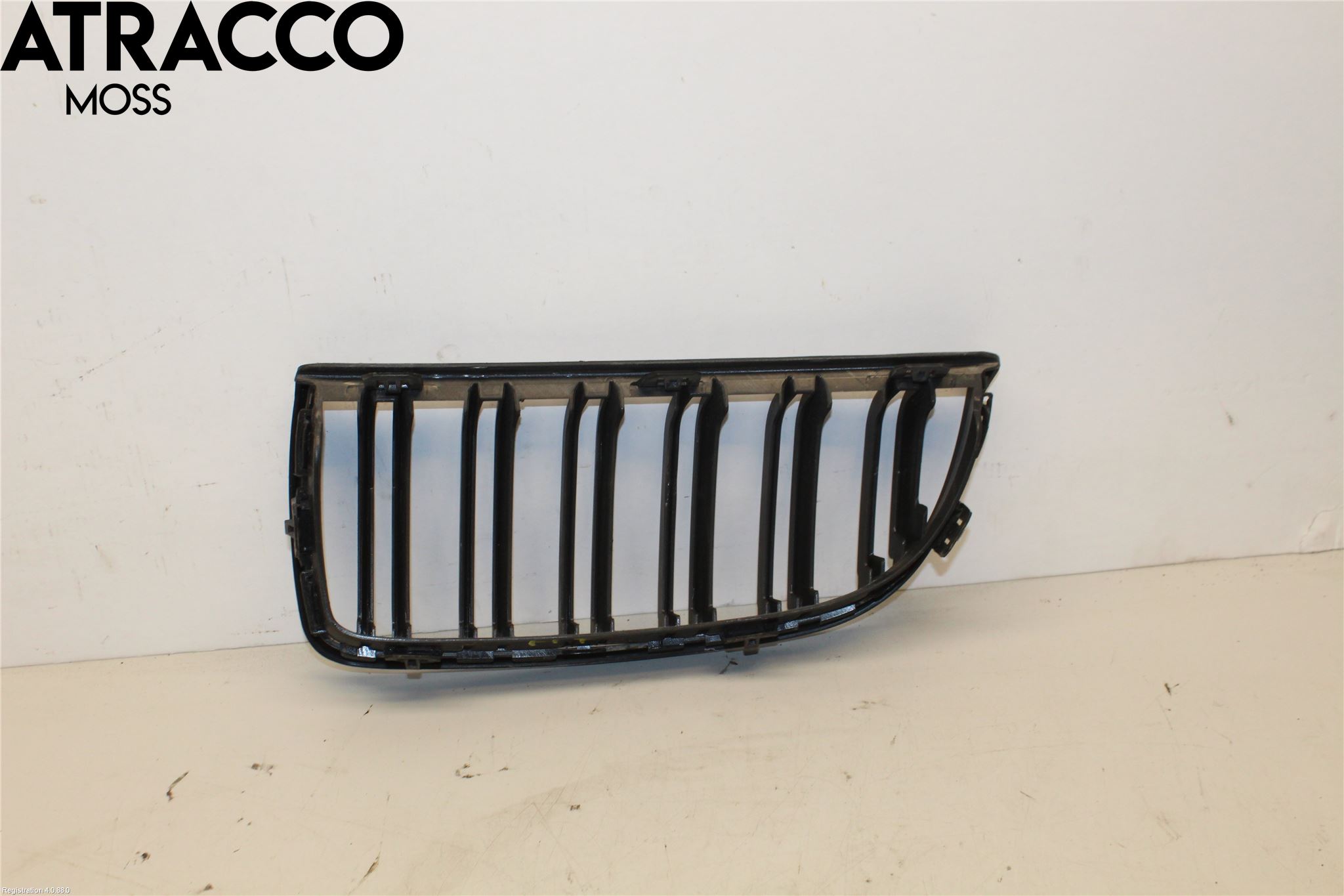 BMW 3 E36      91-00 Grilldel Höger