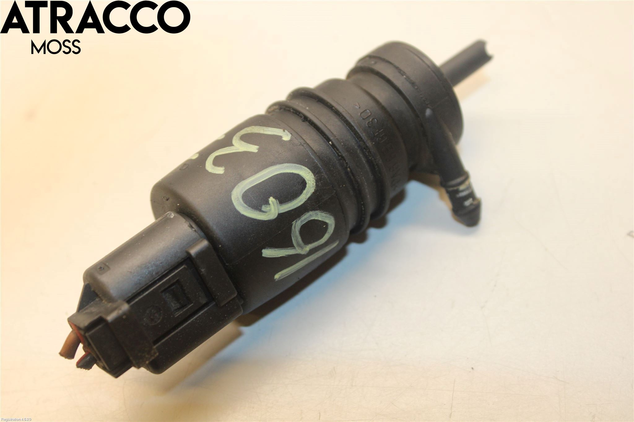 BMW X3 E83     03-10 Spolarpump Vindruta
