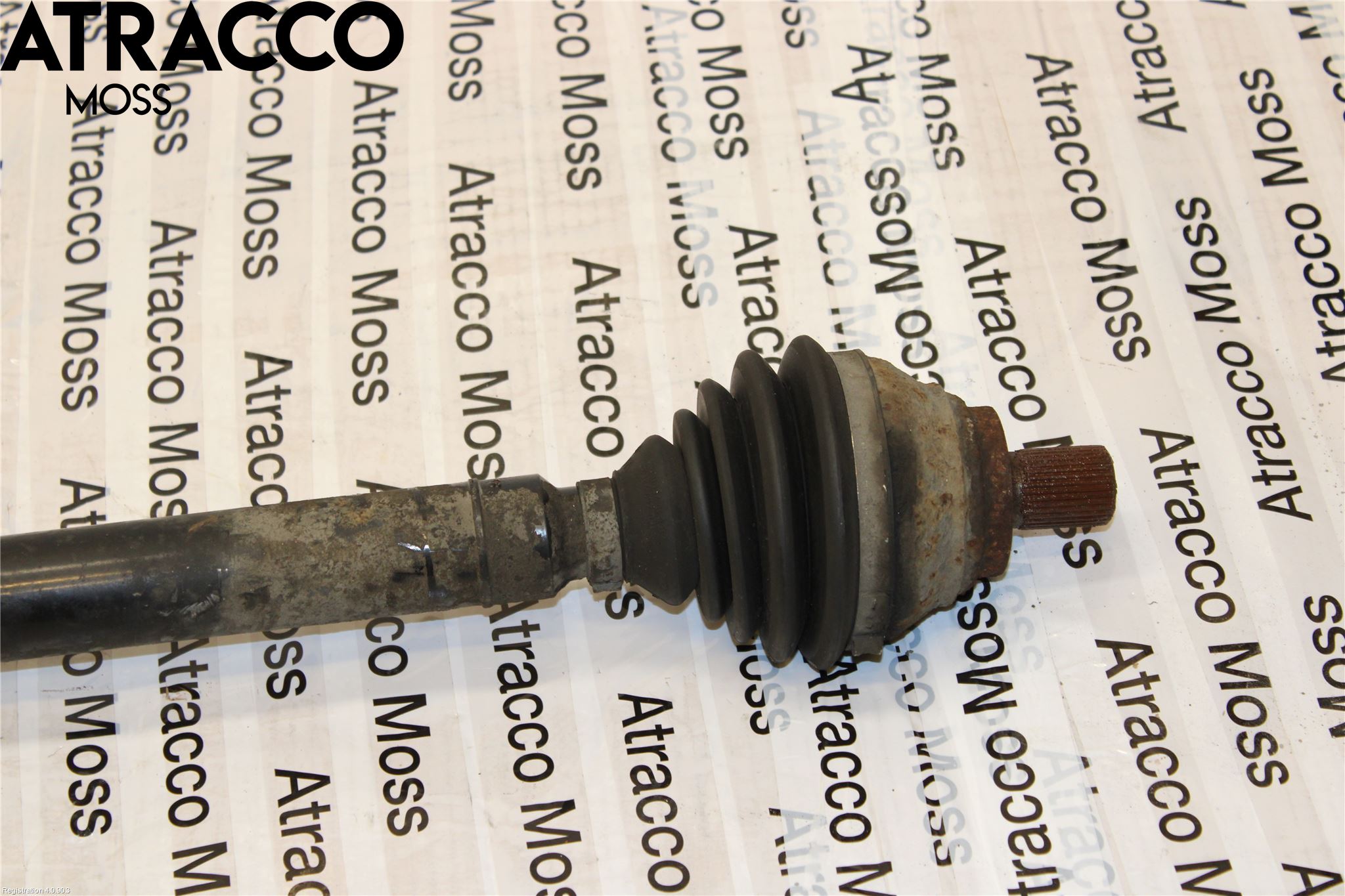 Volkswagen VW TOURAN 10-15 Drivaxel Fram Vänster