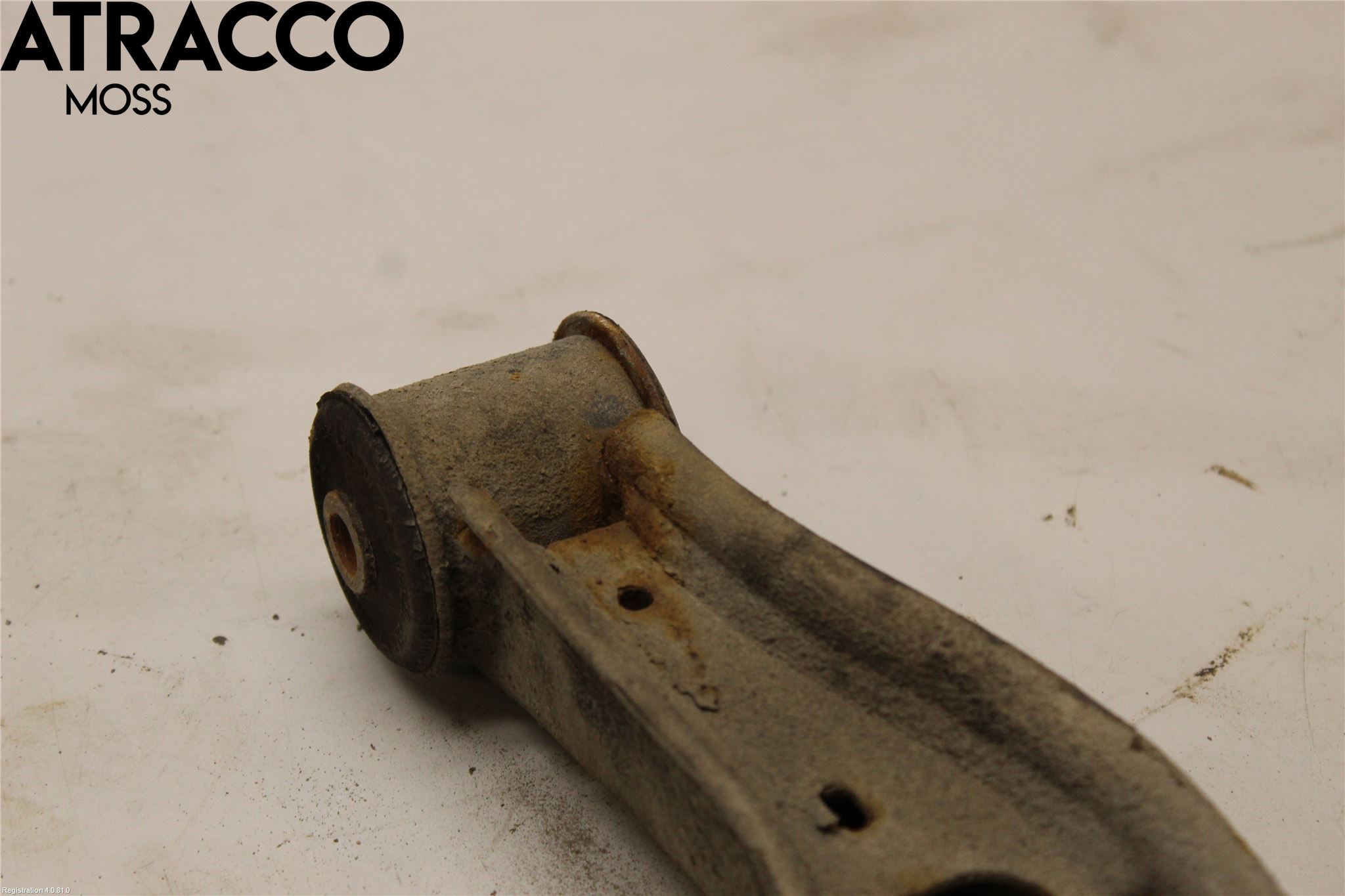 Volkswagen VW AMAROK 2H 10-22 Bärarm Fram Övre Hö