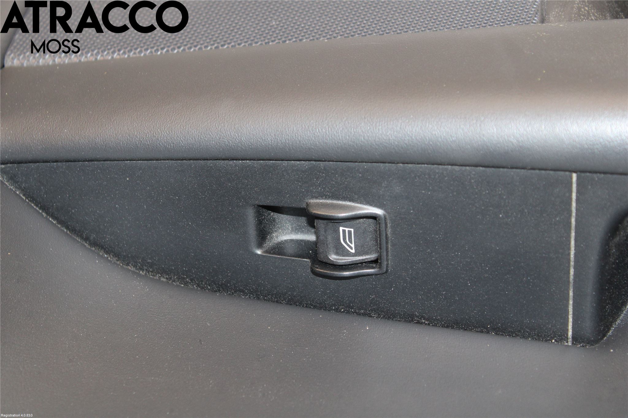 Volvo XC70 08-13 Dörrklädsel Vä